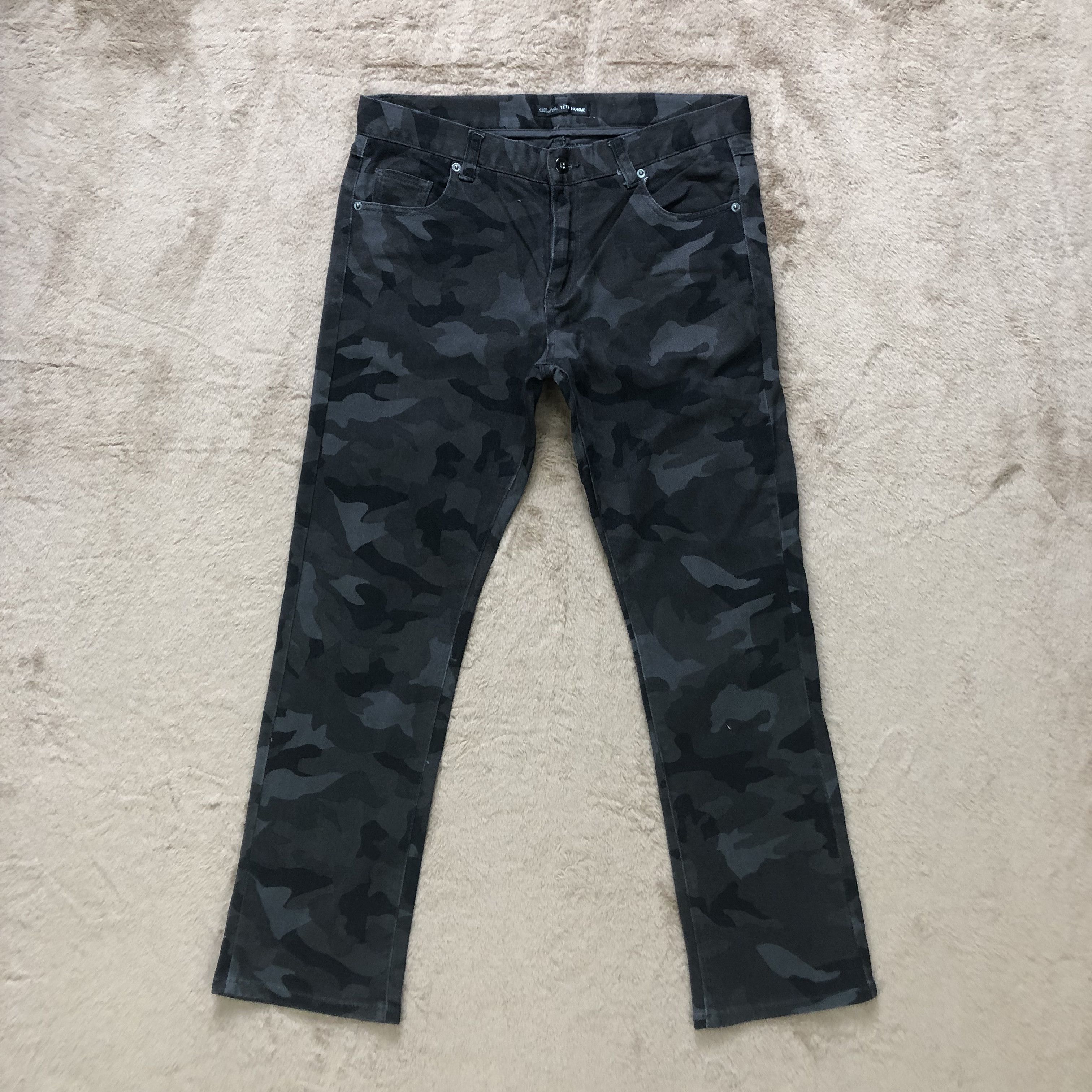 image of Avant Garde x Issey Miyake Black On Tete Homme Camo Pants 6788-88 in Black Camo, Men's (Size 33)