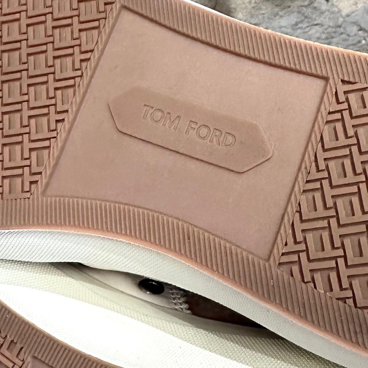 Tom Ford Tom Ford Pink Velvet Cambridge Low-top Sneakers Size US 8 / EU 41 - 8 Thumbnail