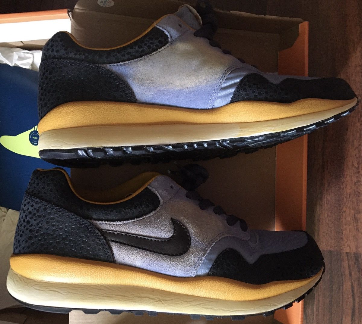 Nike Nike Air Safari VNTG - Size UK 8 Size US 8 / EU 41 - 14 Thumbnail