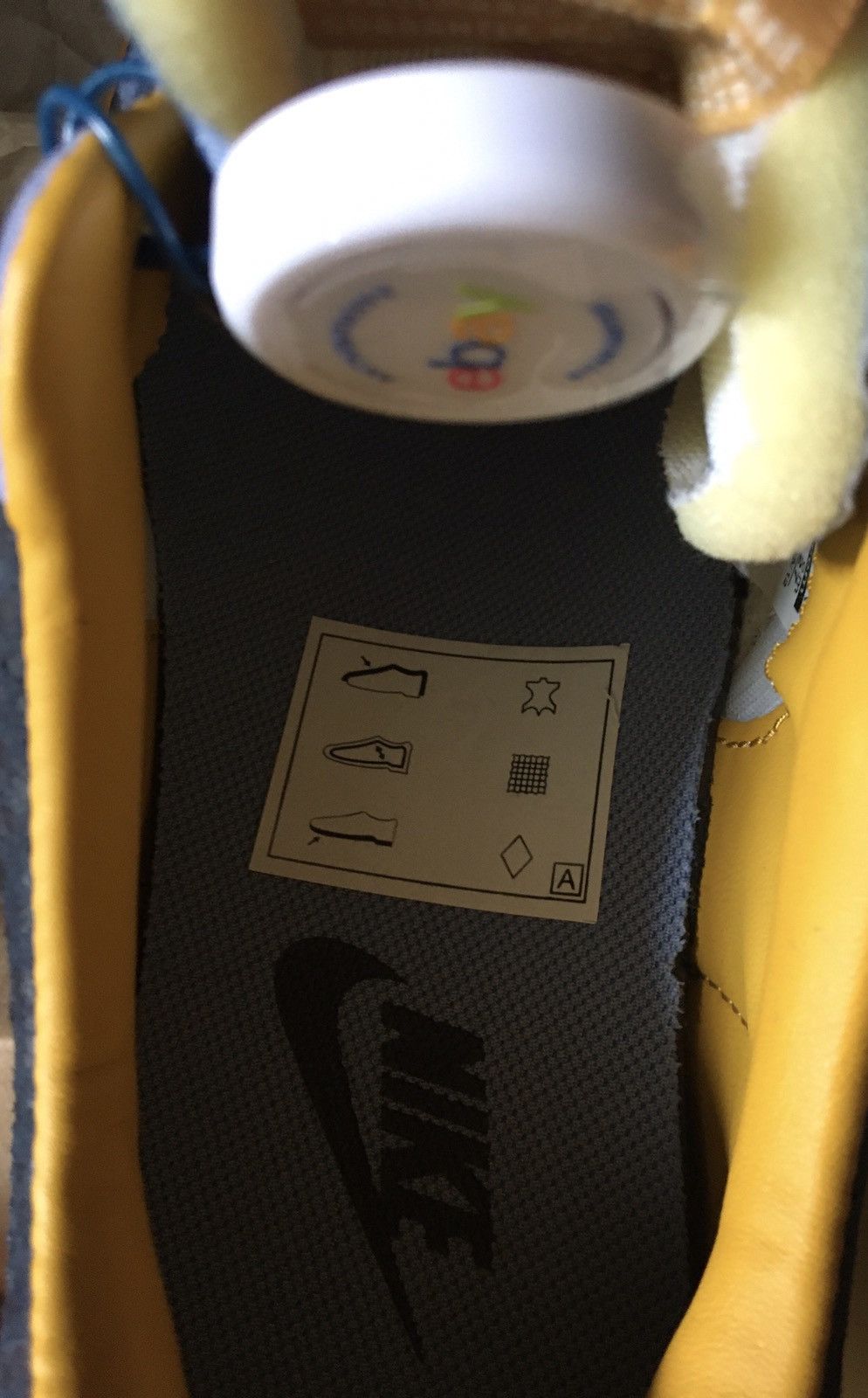 Nike Nike Air Safari VNTG - Size UK 8 Size US 8 / EU 41 - 16 Thumbnail