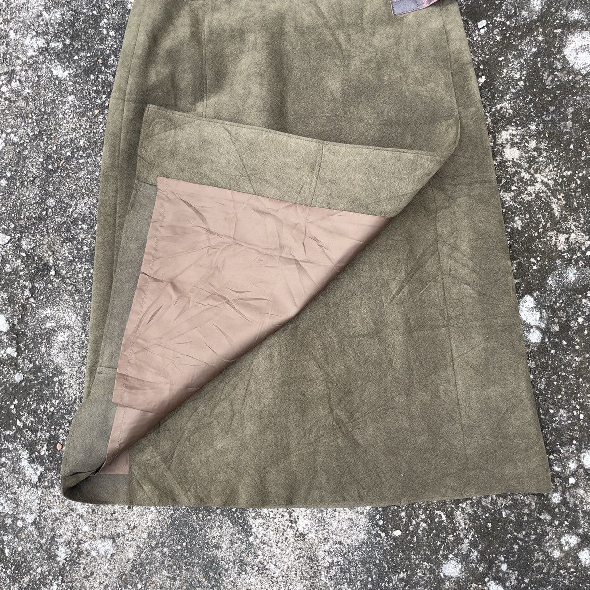Japanese Brand Vintage Ined By Yohji Yamamoto Half Leather Skirt Size 28" / US 6 / IT 42 - 4 Thumbnail