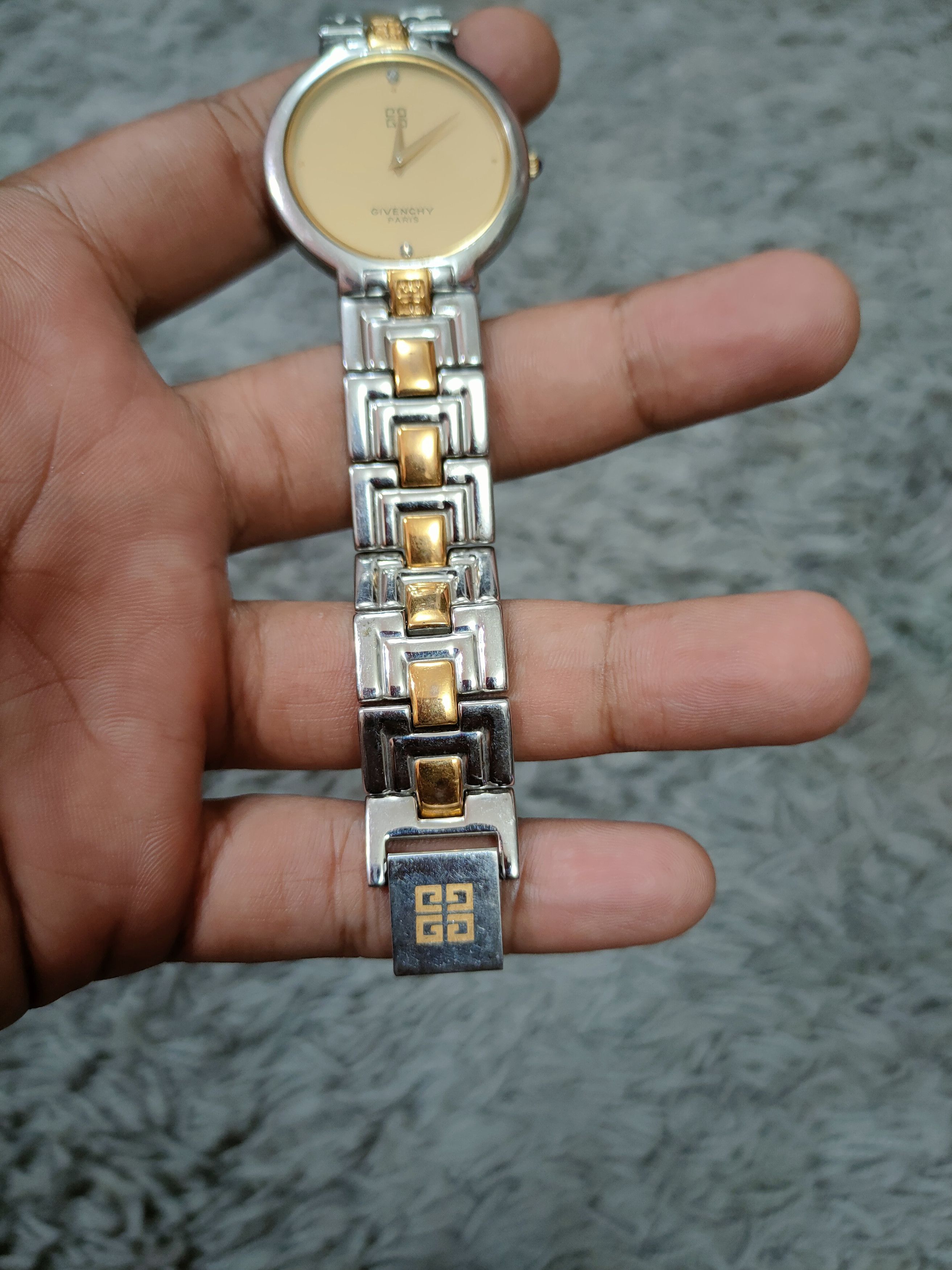 Givenchy Givenchy Paris Millesime iii swiss made watch #dumoh Size ONE SIZE - 15 Thumbnail