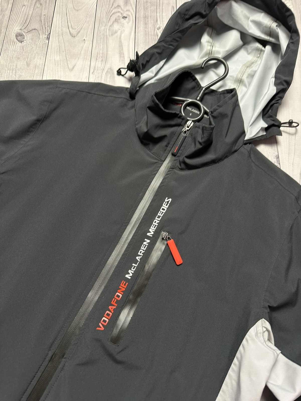 Mercedes-Benz × Vintage Vintage Mercedes McLaren Vodafone racing jacket size S Size US S / EU 44-46 / 1 - 3 Thumbnail