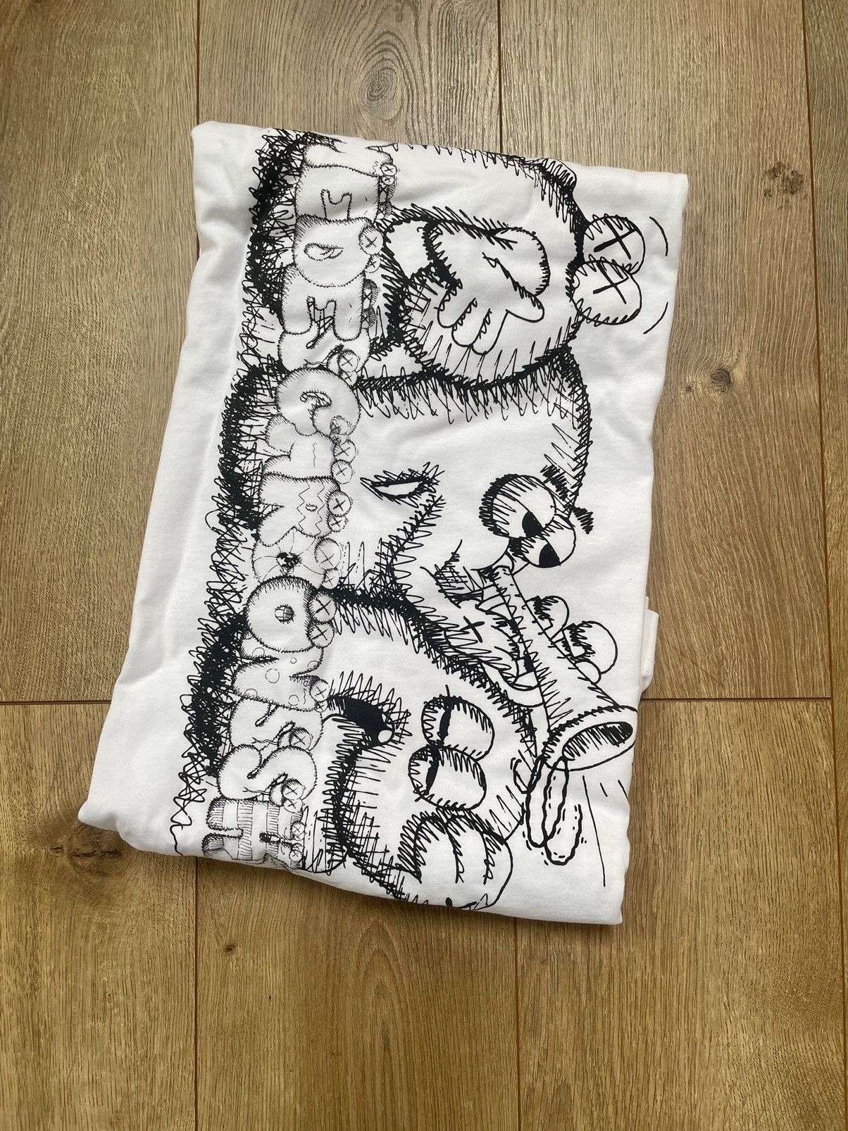 Comme des Garcons SHIRT CDG x KAWS Big Graphic Graffiti Celebration Text Logo Tee XL Size US XL / EU 56 / 4 - 2 Thumbnail