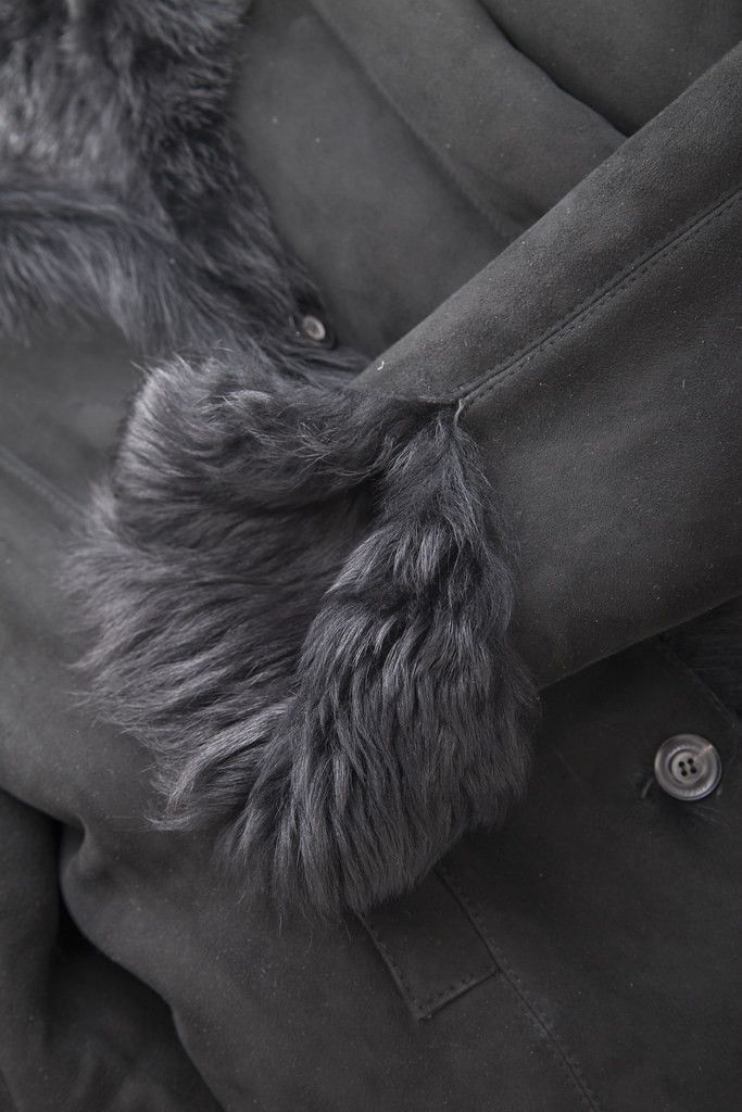 Gucci × Tom Ford AW99 shearling jacket Size M / US 6-8 / IT 42-44 - 8 Thumbnail