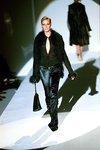 Gucci × Tom Ford AW99 shearling jacket Size M / US 6-8 / IT 42-44 - 11 Thumbnail