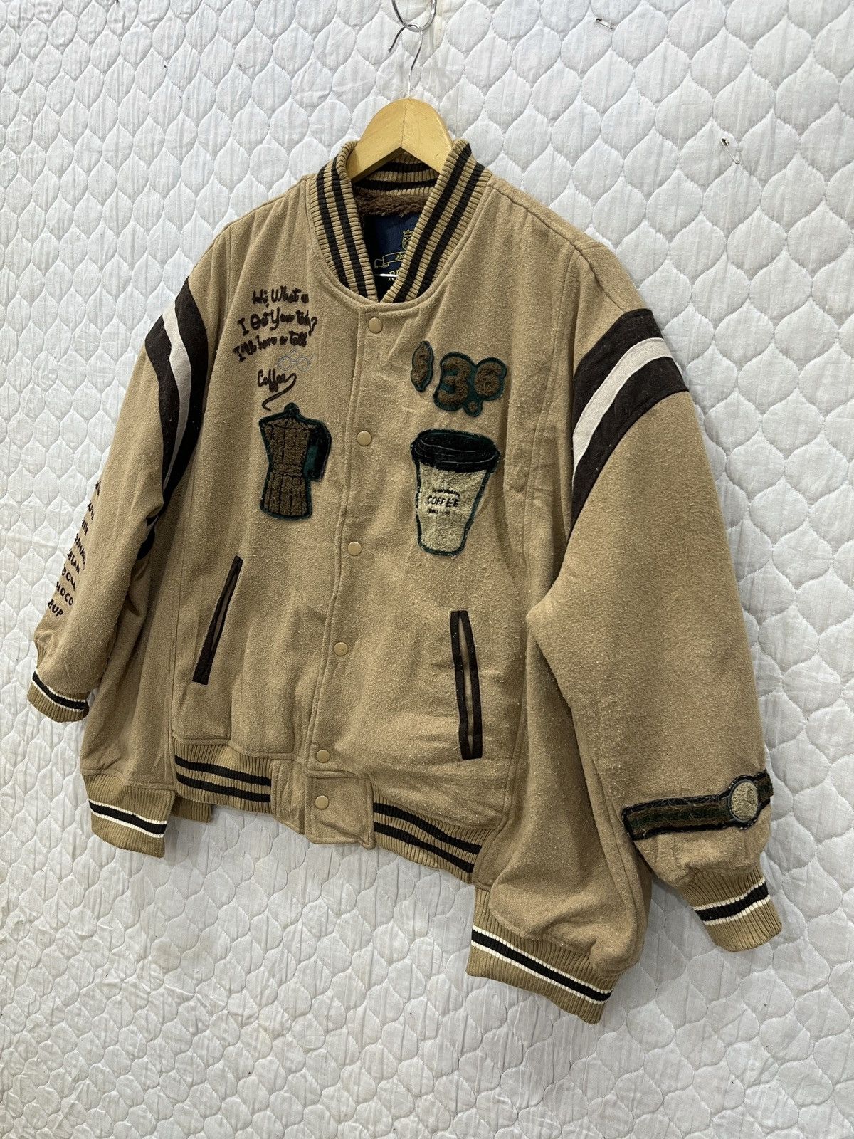 Japanese Brand 🔥🔥🔥STEALS RIVET & SURGE COFFEE VARSITY JACKET Size US XL / EU 56 / 4 - 2 Thumbnail