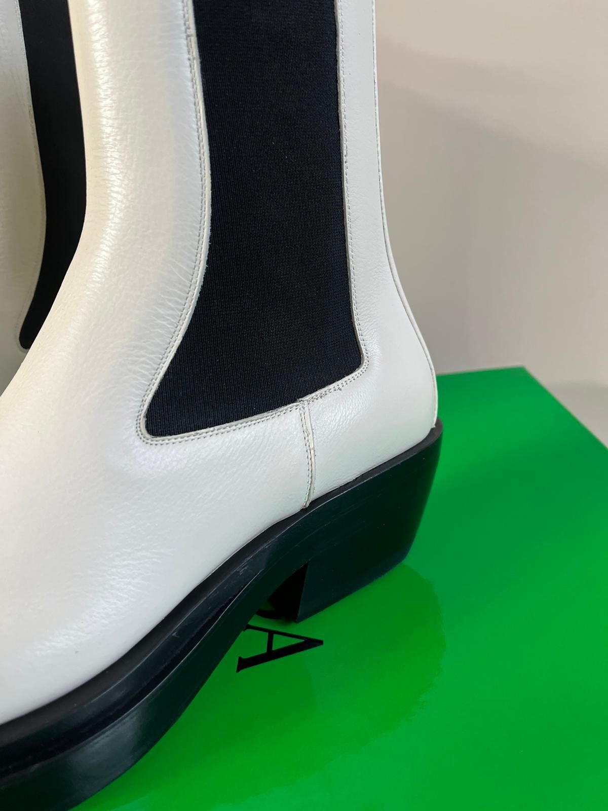 Bottega Veneta BV Lean Boot in Wax / White Size US 10 / EU 43 - 6 Thumbnail