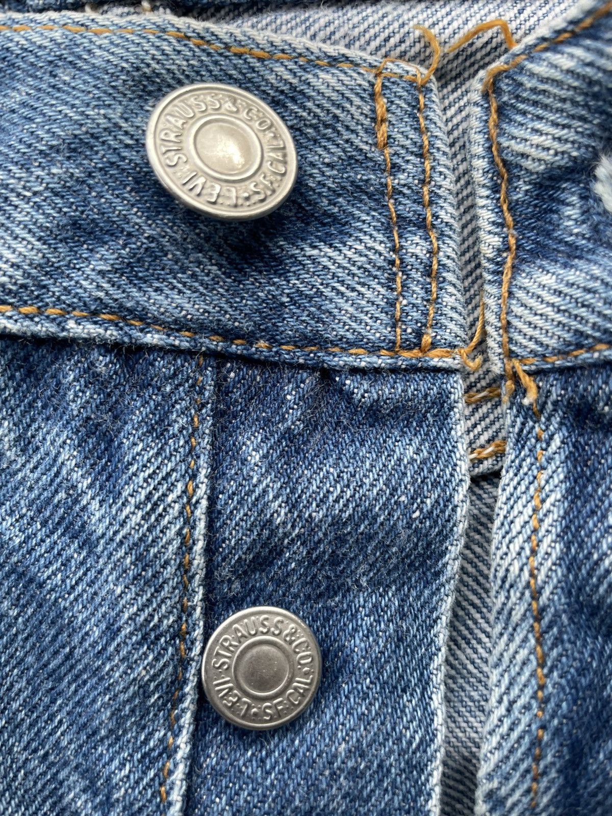 Levi's Vintage Levis 501 1996 USA Stone Wash Denim Size US 32 / EU 48 - 16 Thumbnail
