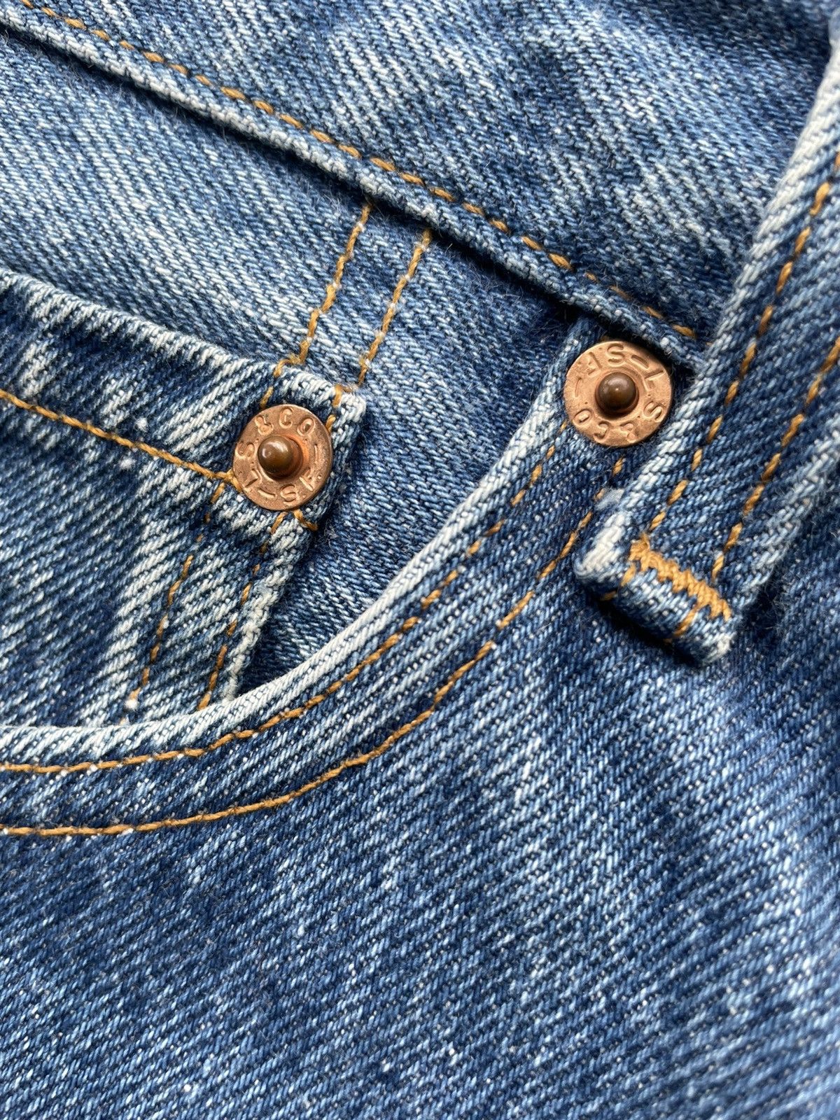 Levi's Vintage Levis 501 1996 USA Stone Wash Denim Size US 32 / EU 48 - 15 Thumbnail