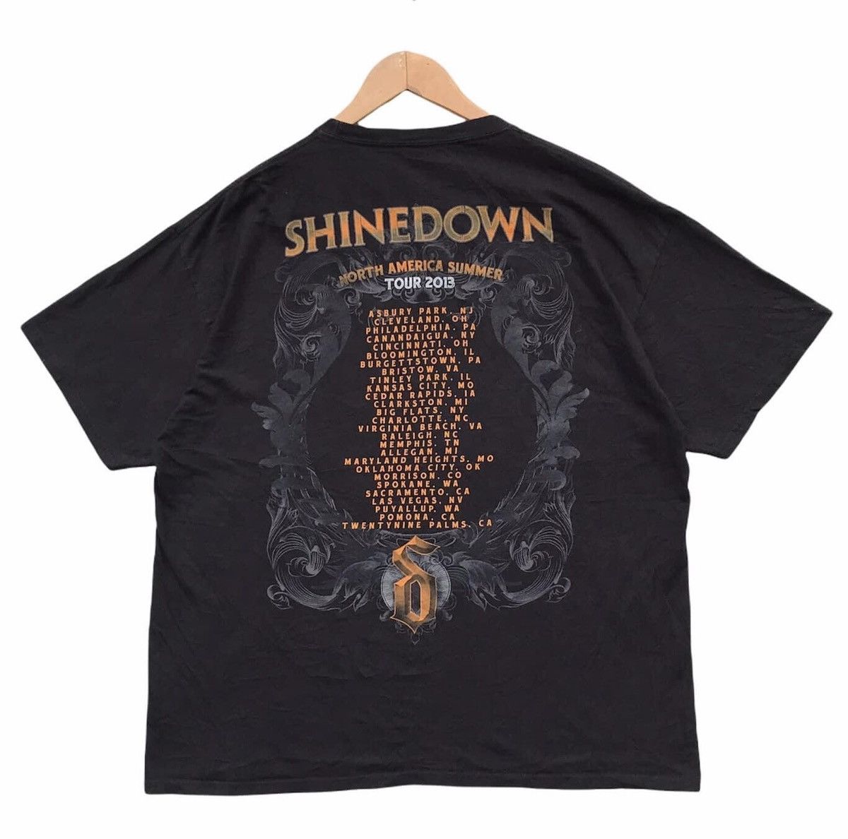Band Tees 🔥Accept Binding Offer🔥 Shinedown Tour Size US XL / EU 56 / 4 - 2 Thumbnail