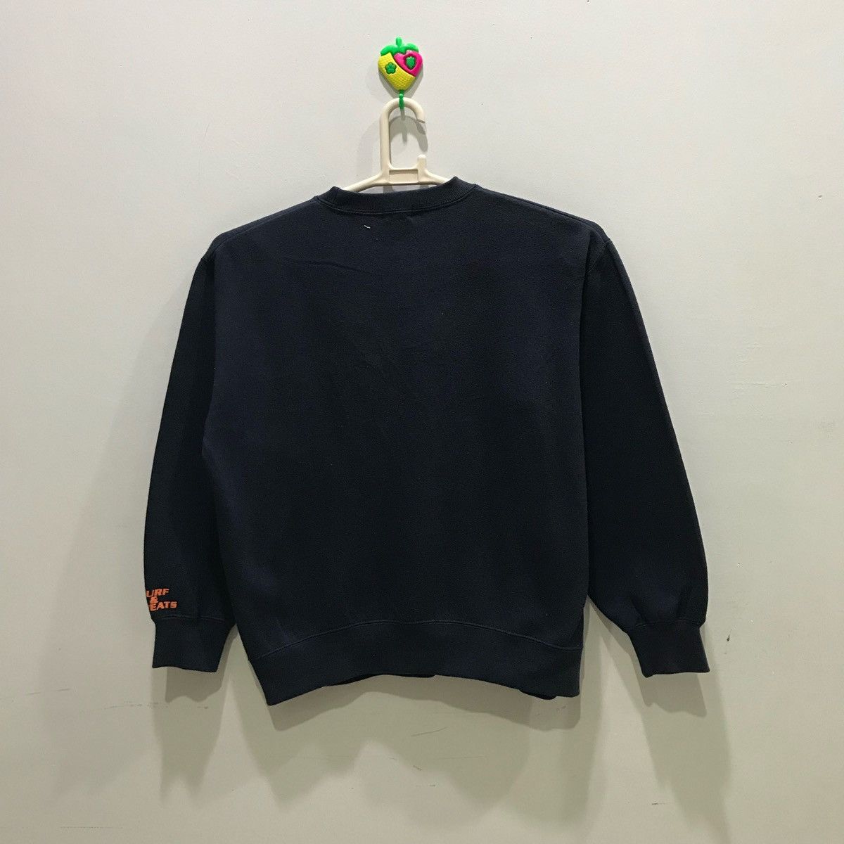 Vintage SURF & SWEATS Sweatshirt Size L surfing brand Size US L / EU 52-54 / 3 - 7 Thumbnail