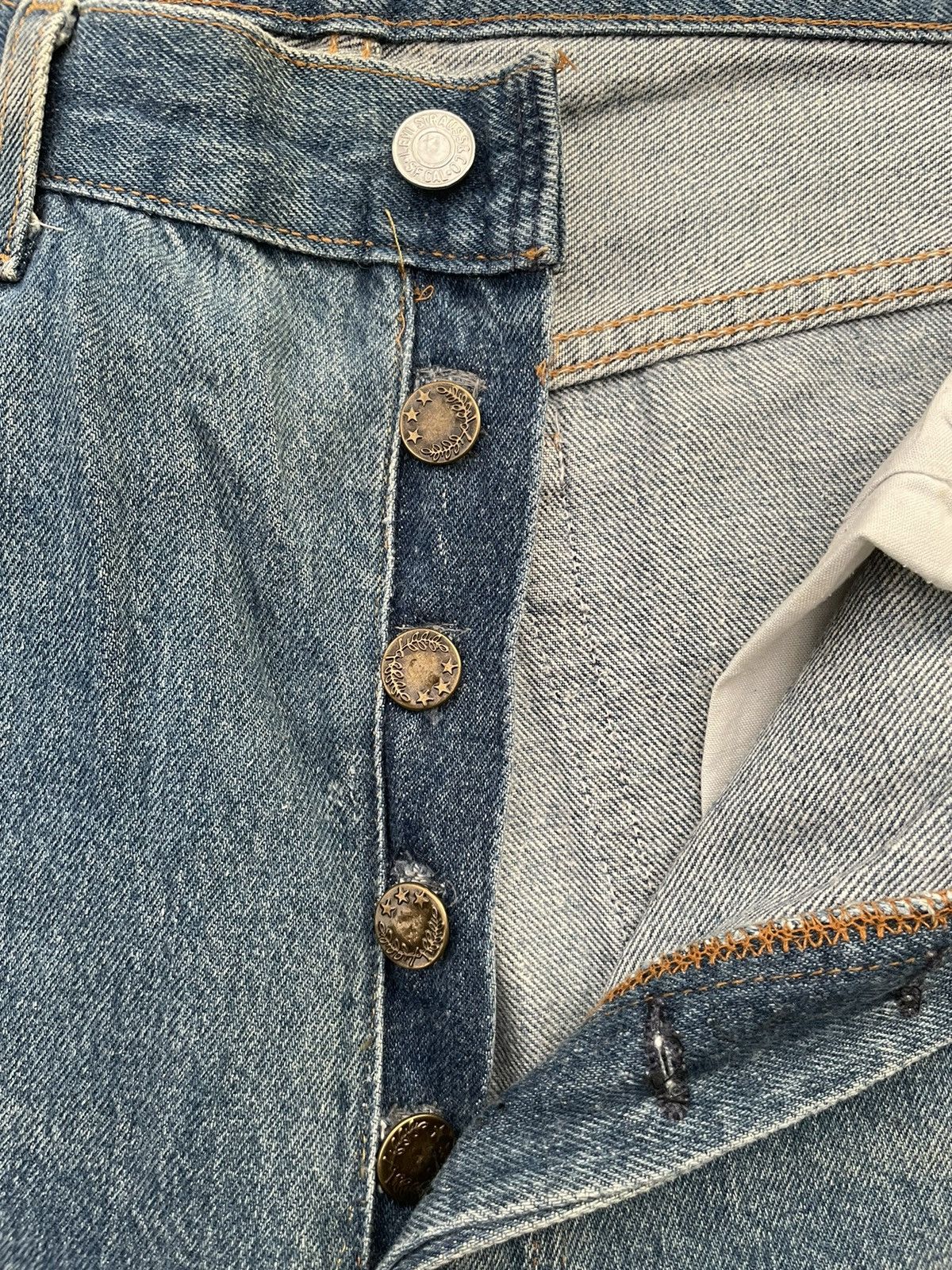 Levi's Vintage Levi’s 501 1994 Usa Aging Wash Denim Size US 36 / EU 52 - 16 Thumbnail