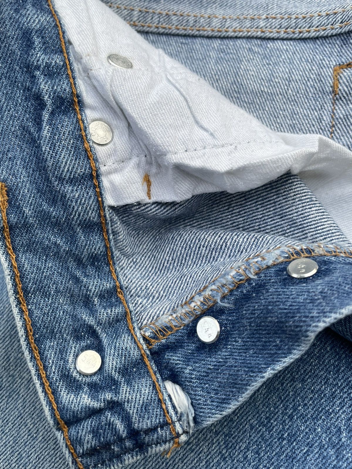 Levi's Vintage Levi’s 501 Usa 1989 Aging Wash Denim Size US 29 - 15 Thumbnail