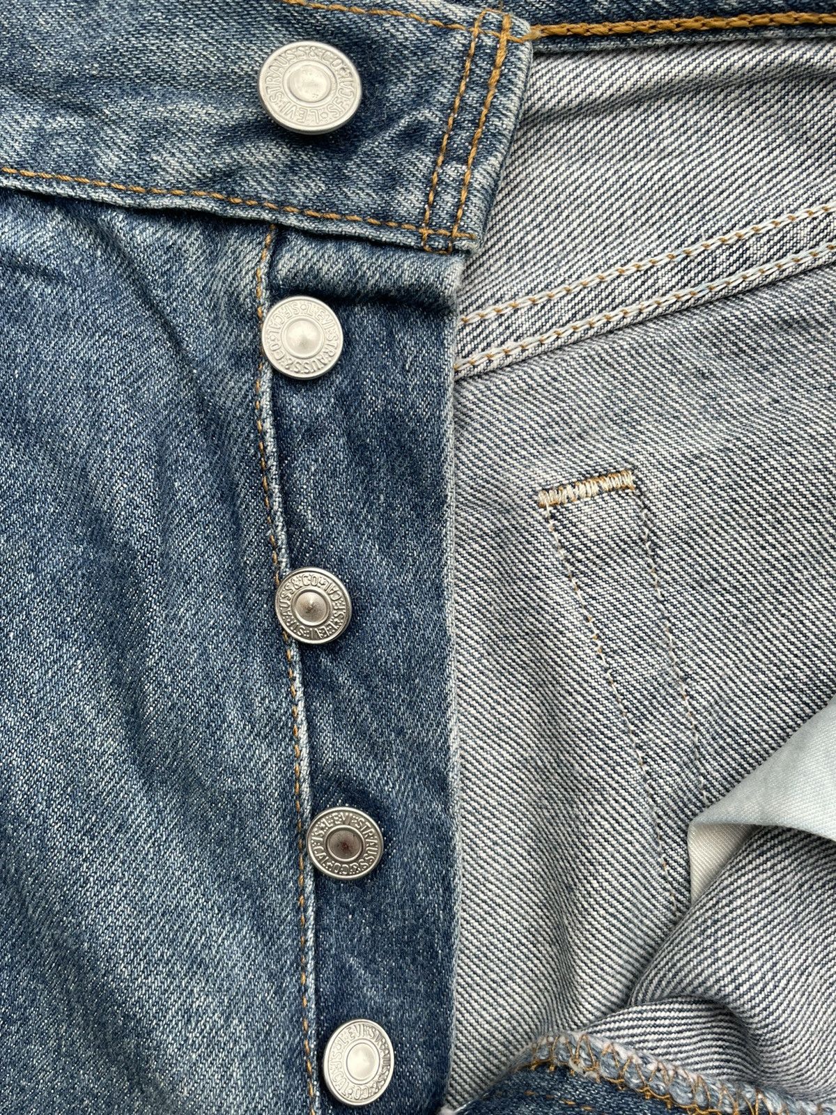 Levi's Vintage 1997 Levis 501 e UK Distressed Denim Size US 30 / EU 46 - 21 Thumbnail