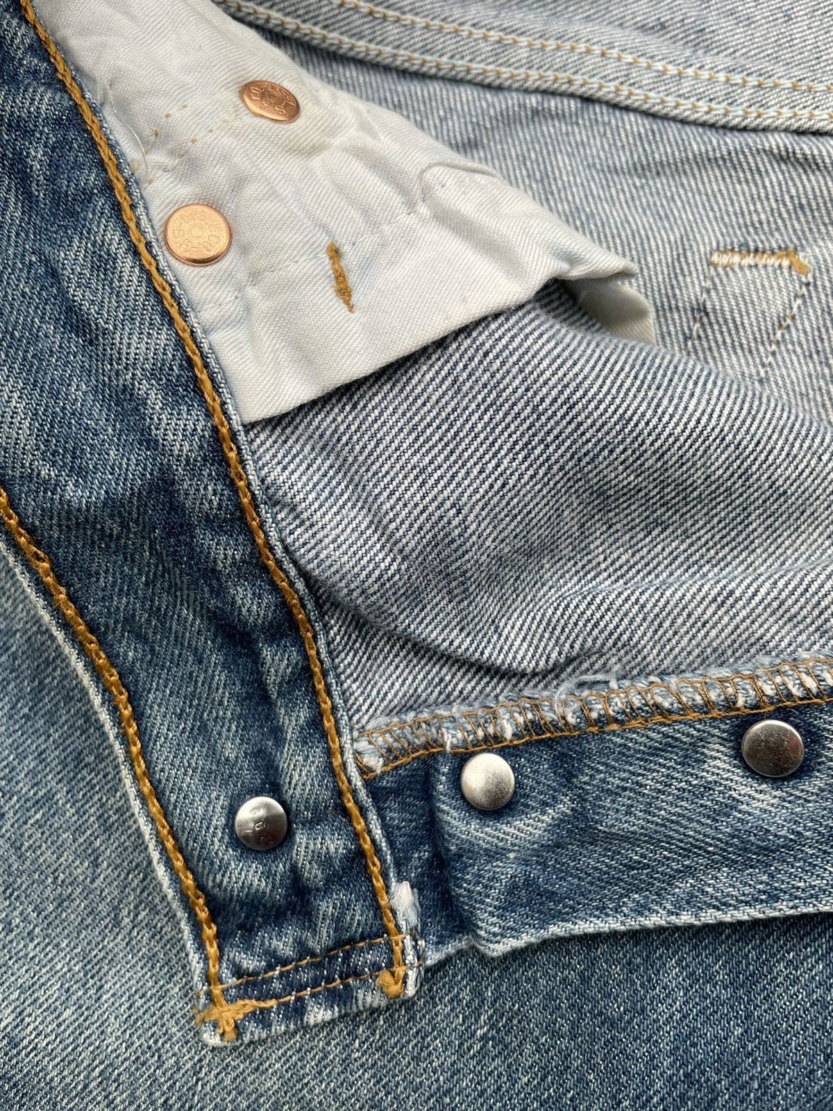 Levi's Vintage 1997 Levis 501 e UK Distressed Denim Size US 30 / EU 46 - 19 Thumbnail