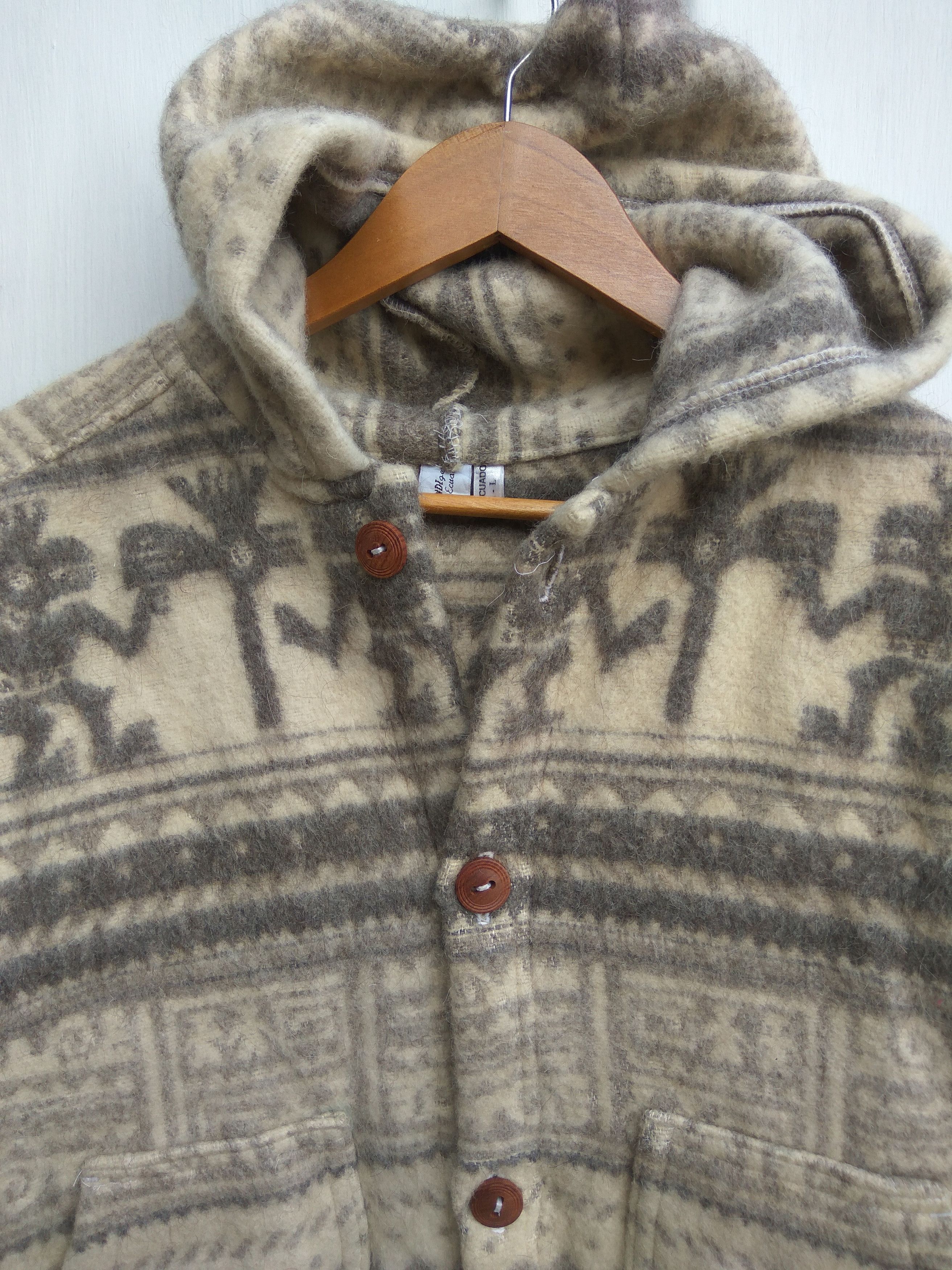 Handmade Hand made in Ecuador sweater jacket wool Art design Size US L / EU 52-54 / 3 - 5 Thumbnail