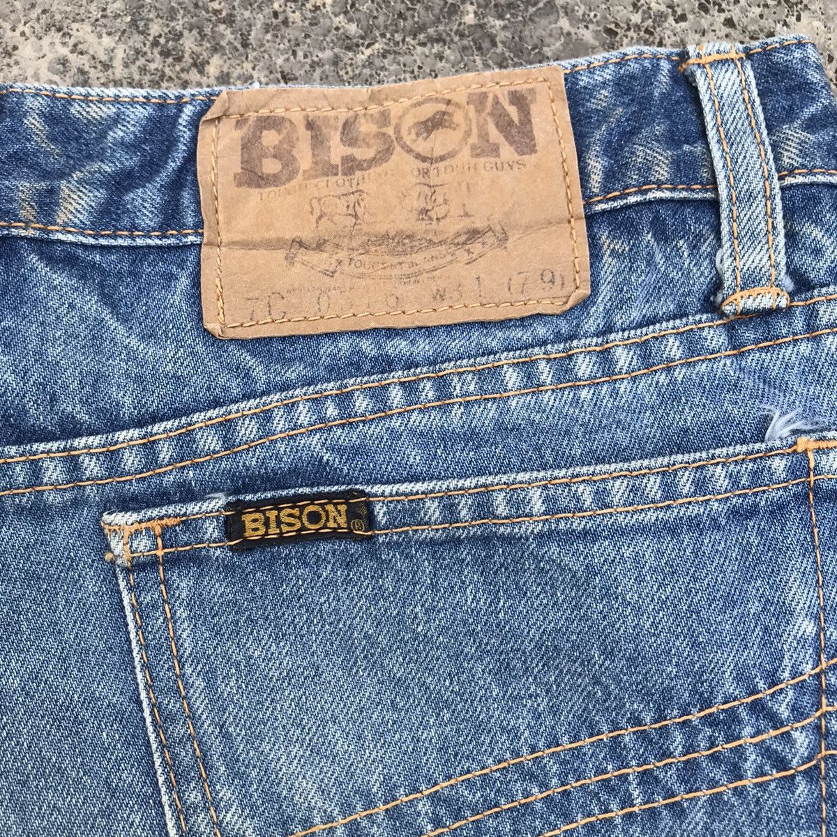Japanese Brand Vintage Bison Distressed Denim Blue Wash Jeans Pants Size US 29 - 16 Thumbnail