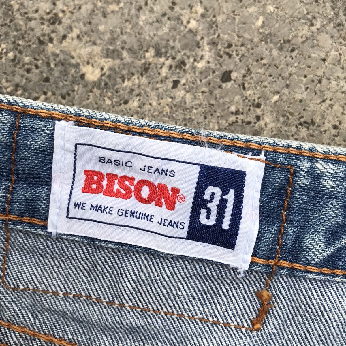 Japanese Brand Vintage Bison Distressed Denim Blue Wash Jeans Pants Size US 29 - 12 Thumbnail