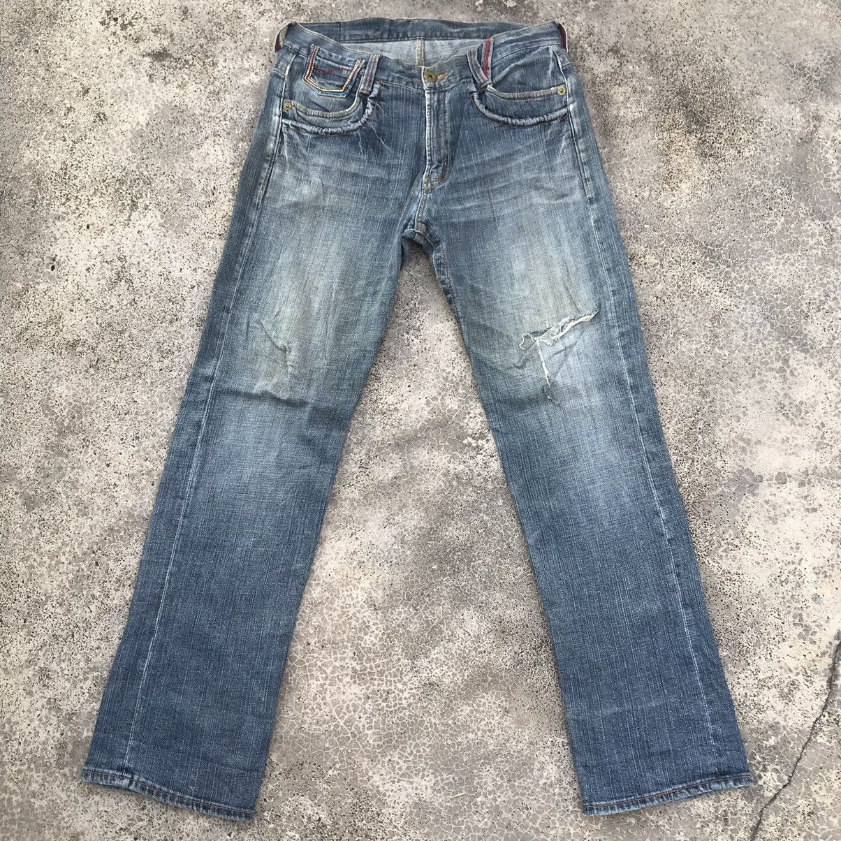 Japanese Brand Vintage Distressed Buckle Back Faded Jeans Pants Size US 32 / EU 48 - 1 Thumbnail