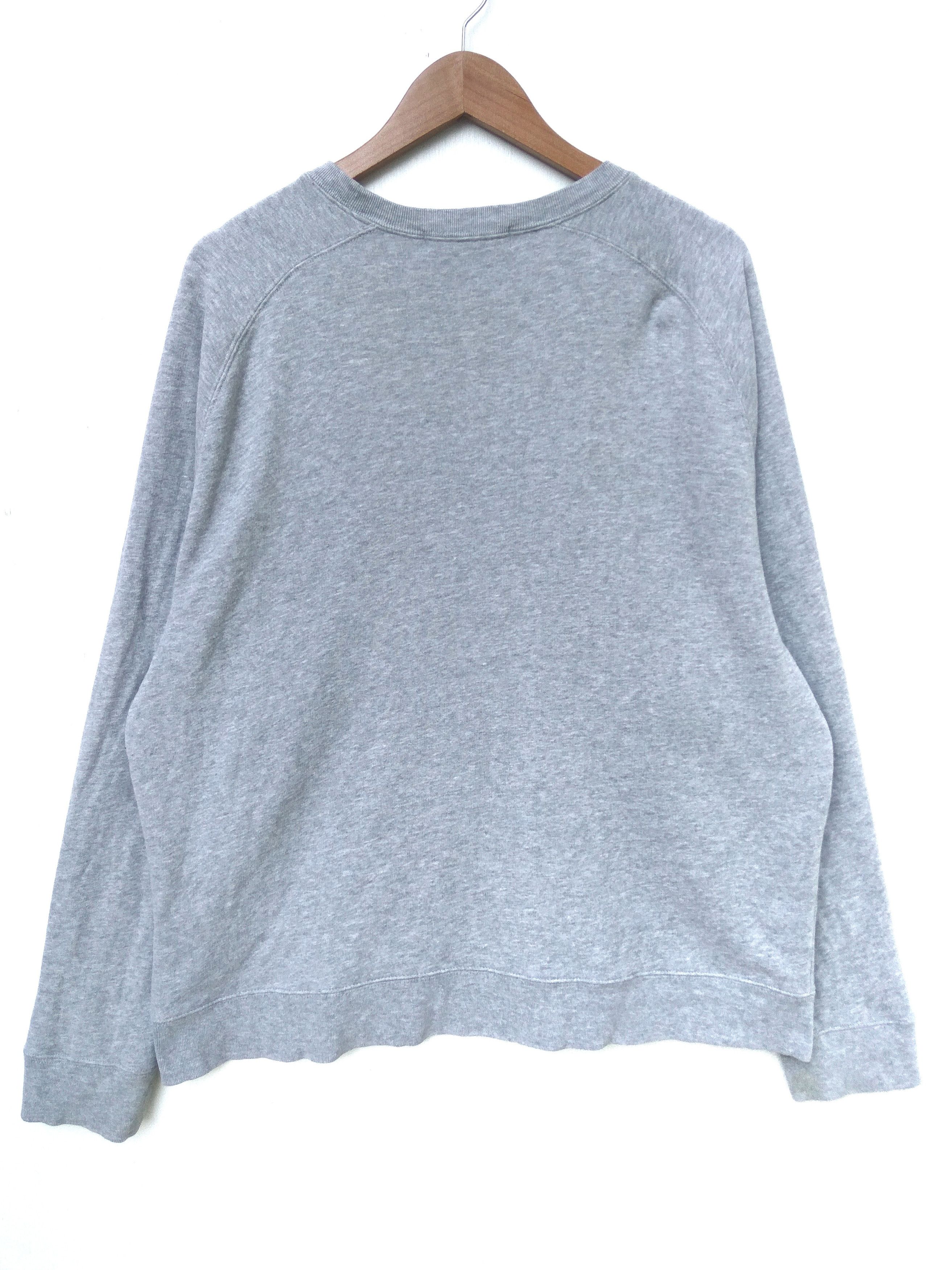 Banana Republic Vintage 90s Banana Republic sweatshirt spell out Size US L / EU 52-54 / 3 - 3 Thumbnail