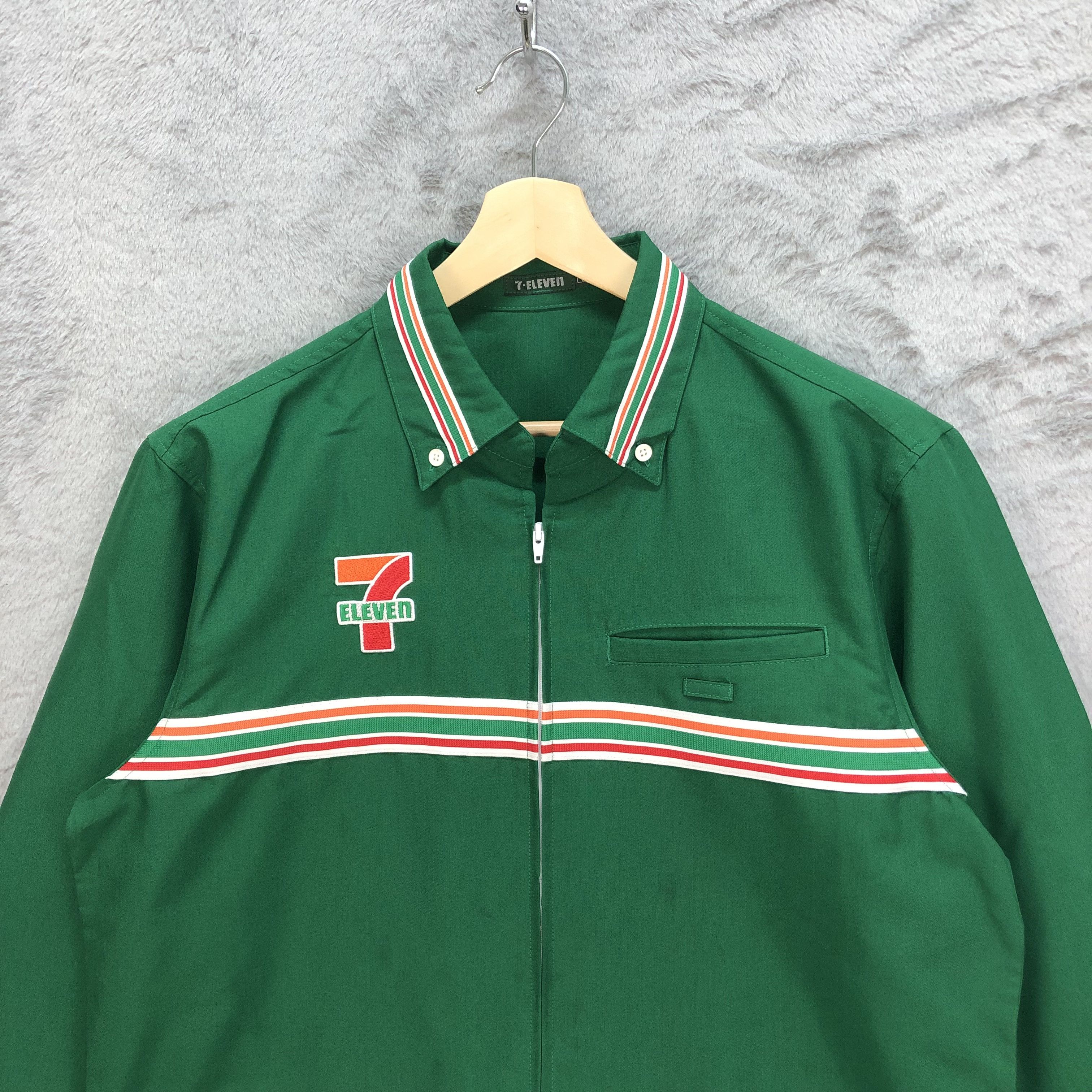 Other 7 Eleven Uniform Jacket Long Sleeve Green #6059-219 Size US L / EU 52-54 / 3 - 4 Thumbnail