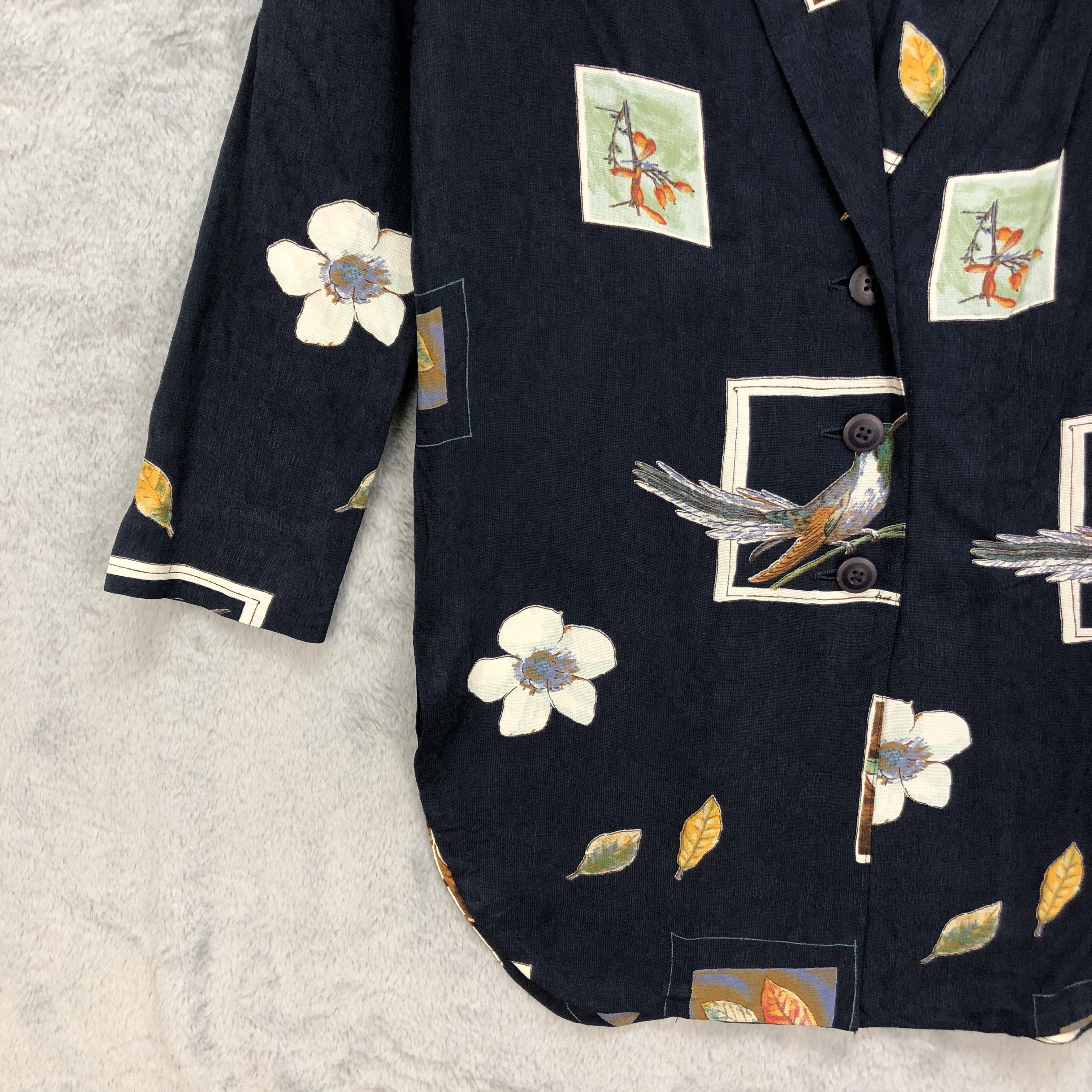 Japanese Brand modiste Sumie Hashimoto Paris Printed Blouse #6056-219 Size S / US 4 / IT 40 - 4 Thumbnail