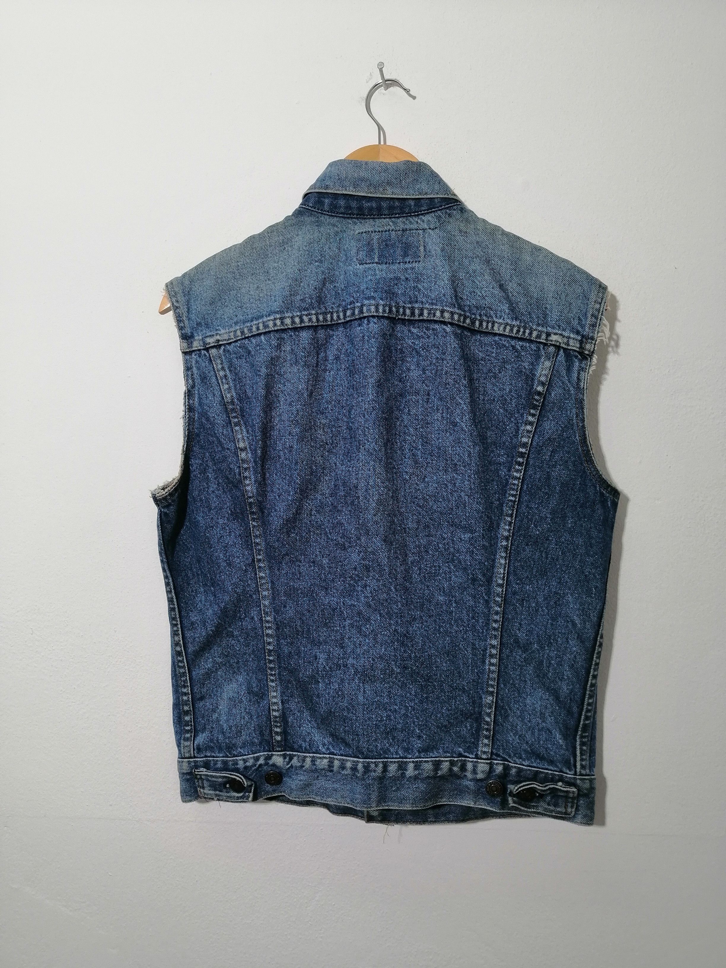Levi's × Levi's Vintage Clothing × Vintage Vintage Levi's Sleeveless Denim Jacket Size US M / EU 48-50 / 2 - 2 Thumbnail