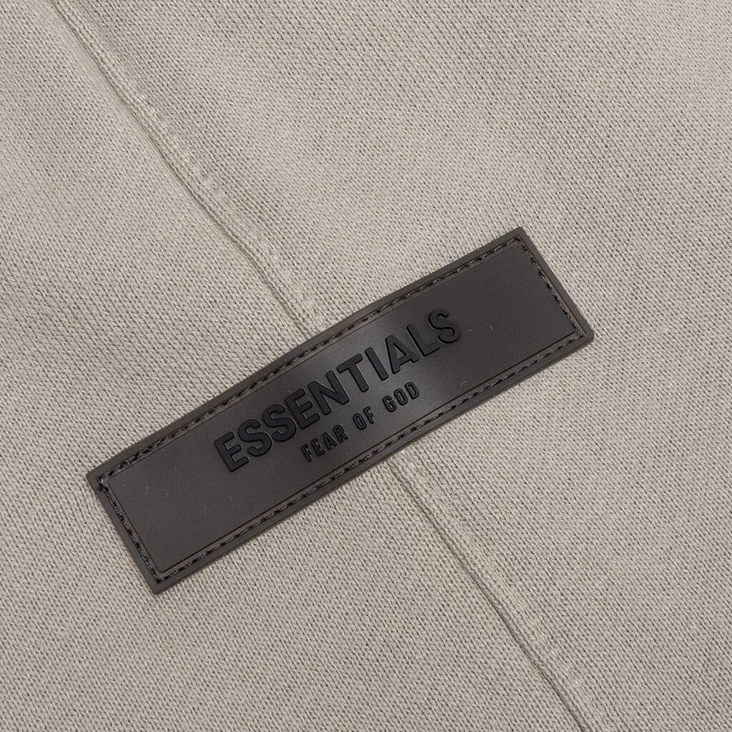 Essentials × FOG × Fear of God Fear of God Essentials Essentials Shorts L Size US 34 / EU 50 - 3 Thumbnail