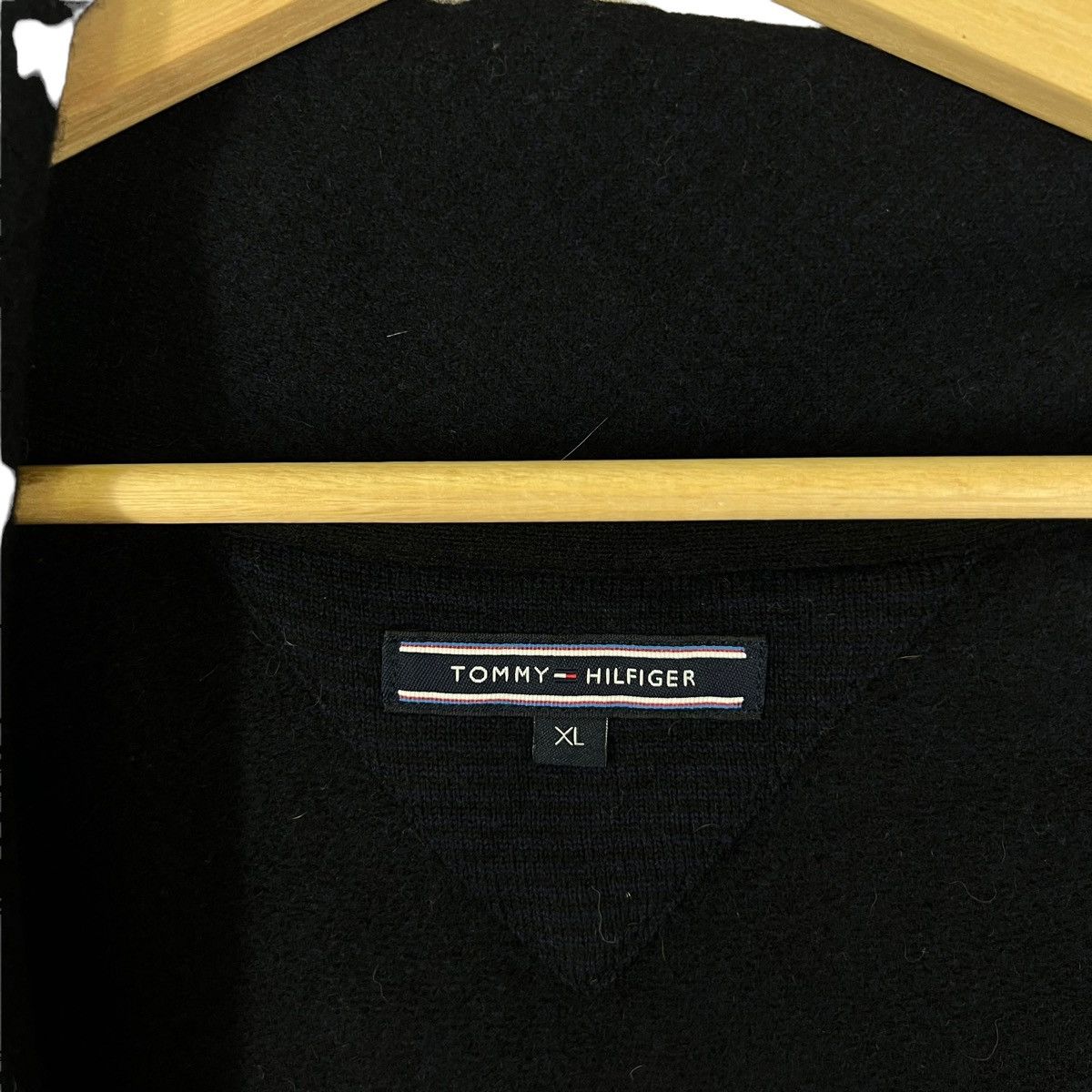 Japanese Brand VINTAGE LIGHT CARDIGAN TOMMY HILFIGER JAPAN Size US XL / EU 56 / 4 - 9 Thumbnail