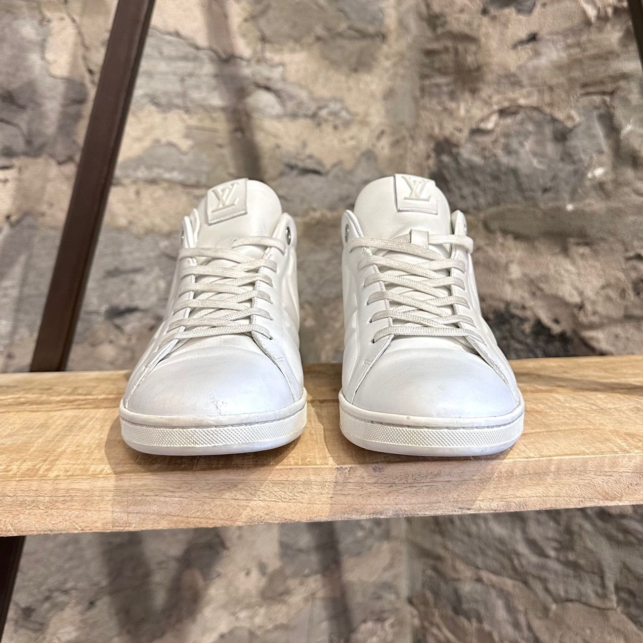Louis Vuitton Louis Vuitton White Leather Suede Fuselage V Sneakers Size US 7.5 / EU 40-41 - 3 Thumbnail