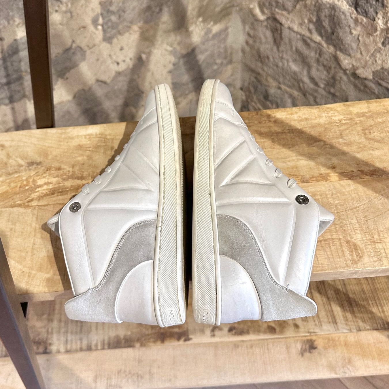 Louis Vuitton Louis Vuitton White Leather Suede Fuselage V Sneakers Size US 7.5 / EU 40-41 - 7 Thumbnail