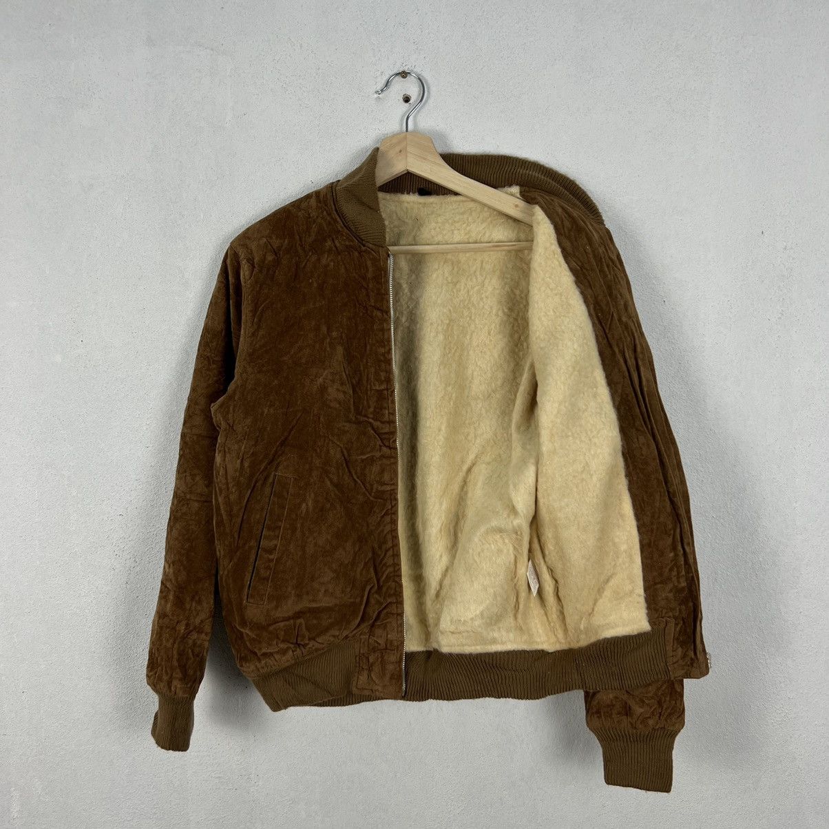 Japanese Brand VINTAGE VELVET VARSITY JACKET JAPANESE BRAND Size US L / EU 52-54 / 3 - 9 Thumbnail