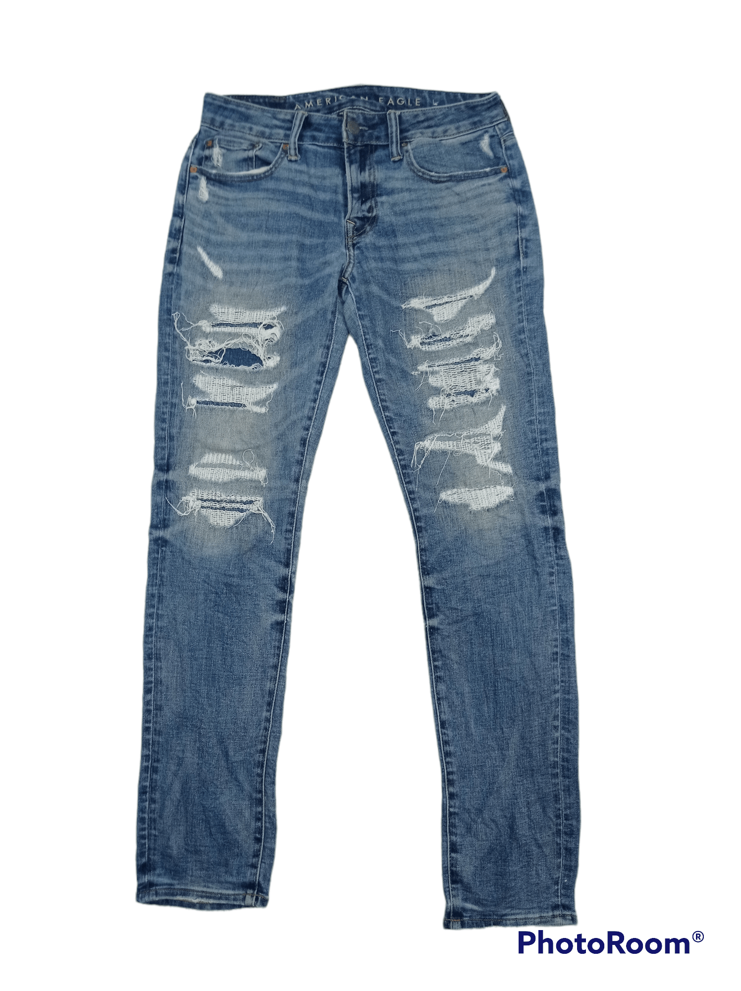 image of American Eagle Outfitters x Distressed Denim American Eagle Disstrested Denim Pants in Blue (Size 3