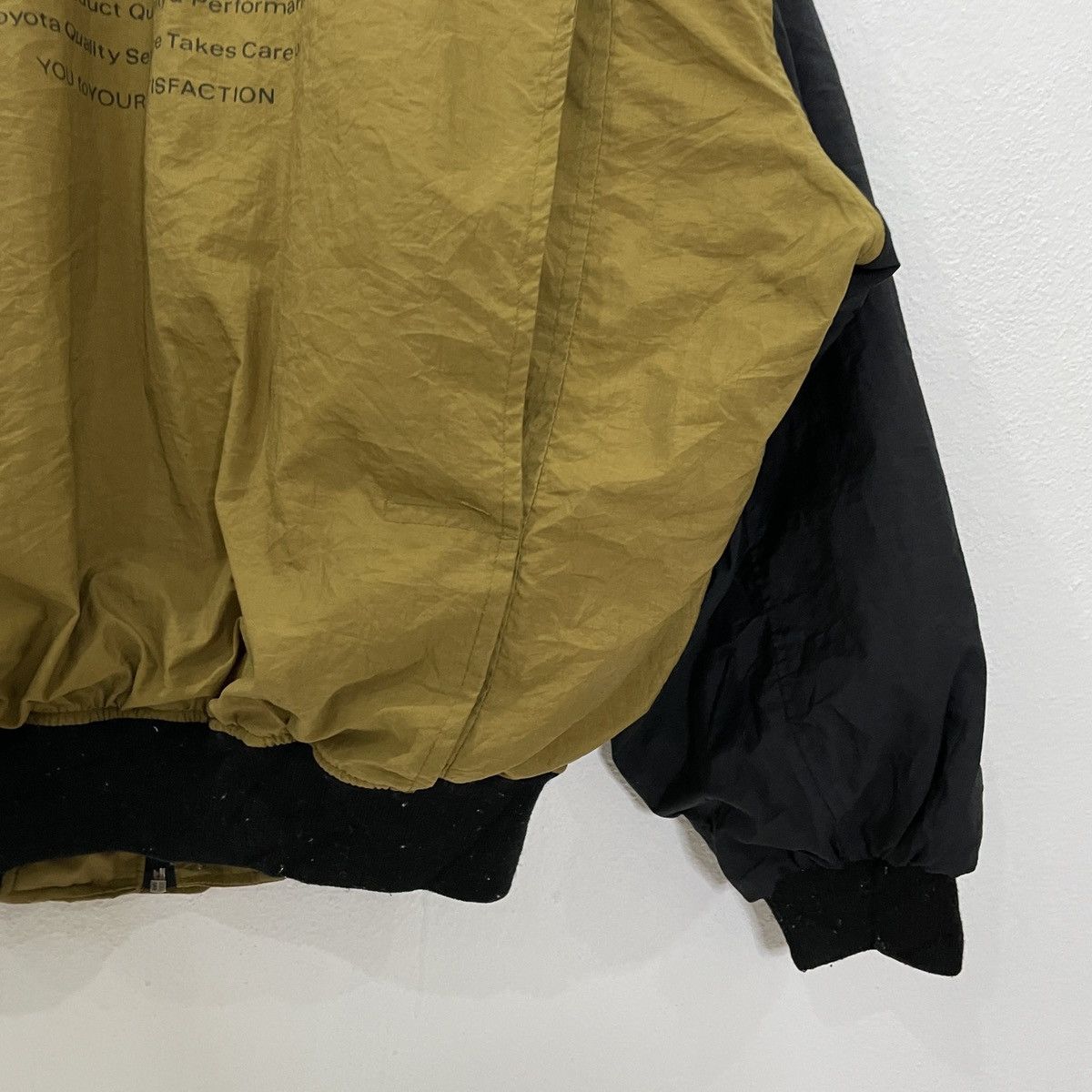 Japanese Brand Vintage Toyota Big Logo Jacket Size US L / EU 52-54 / 3 - 2 Thumbnail