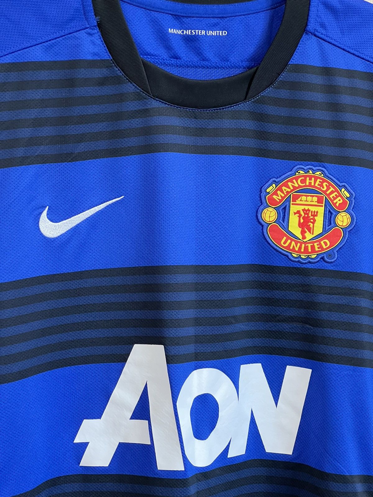 Nike 2011-12 Nike Manchester United blue/black kit jersey Size US M / EU 48-50 / 2 - 3 Thumbnail