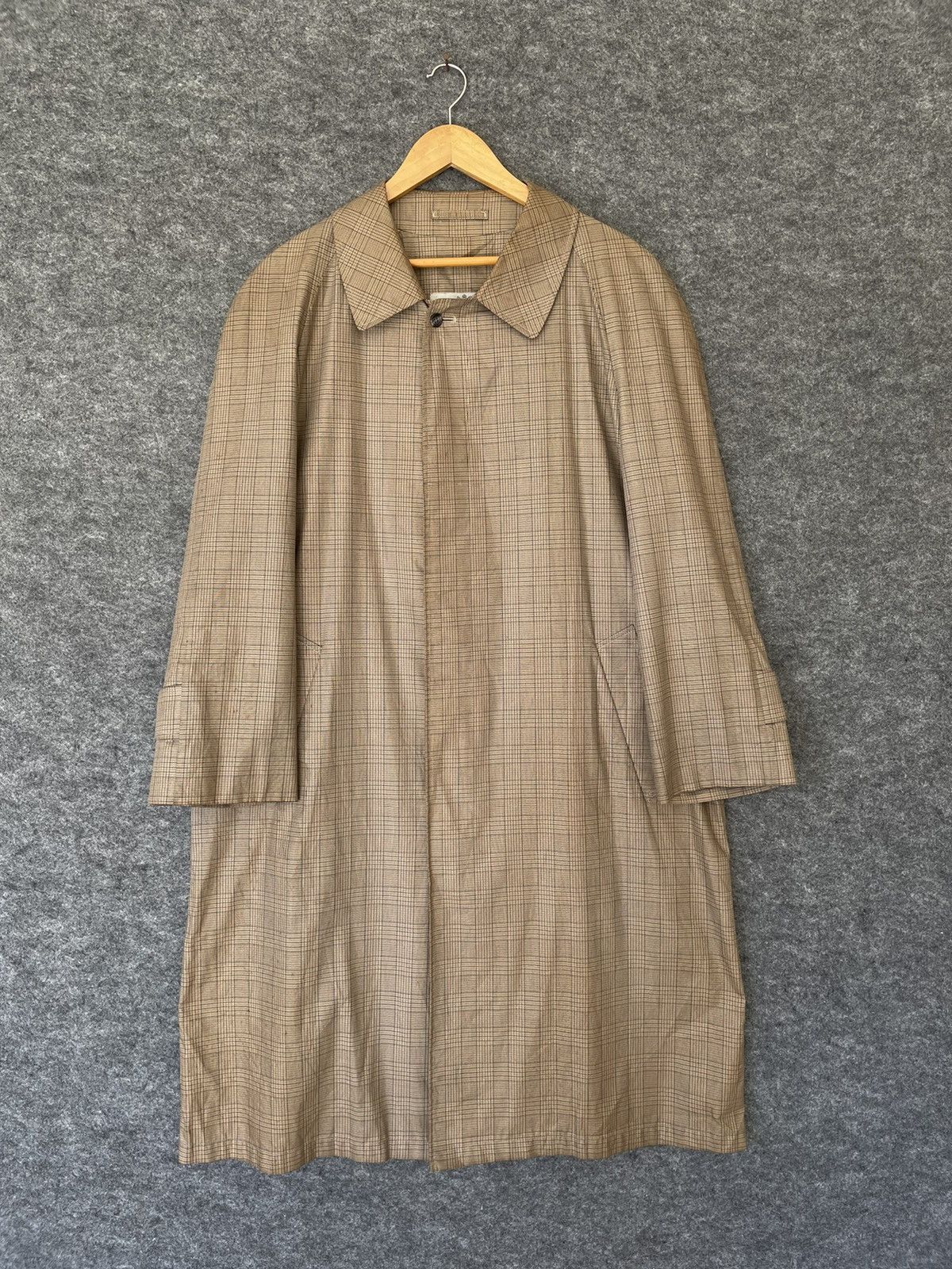 image of Vintage Aquascutum Of London Trench Coat in Mix, Men's (Size Large)