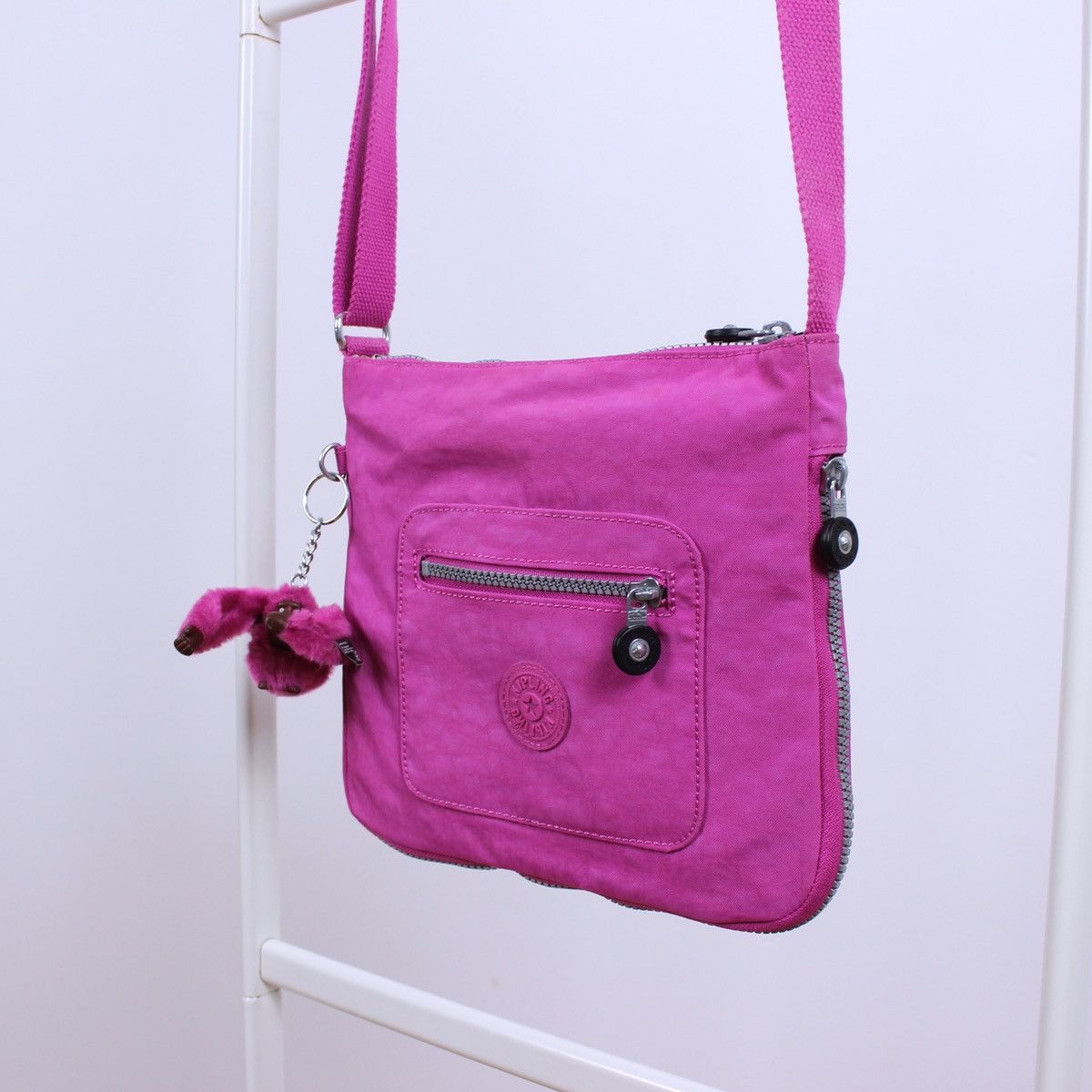 Japanese Brand Vintage Kipling Messenger Bag Y2K Size ONE SIZE - 1 Thumbnail