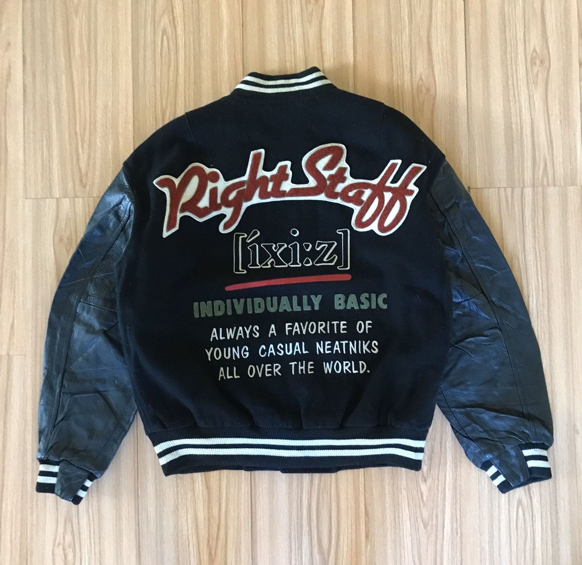 Japanese Brand 🔥IXIZ RIGHT STAFF VARSITY BOMBER JACKET Size US L / EU 52-54 / 3 - 7 Thumbnail