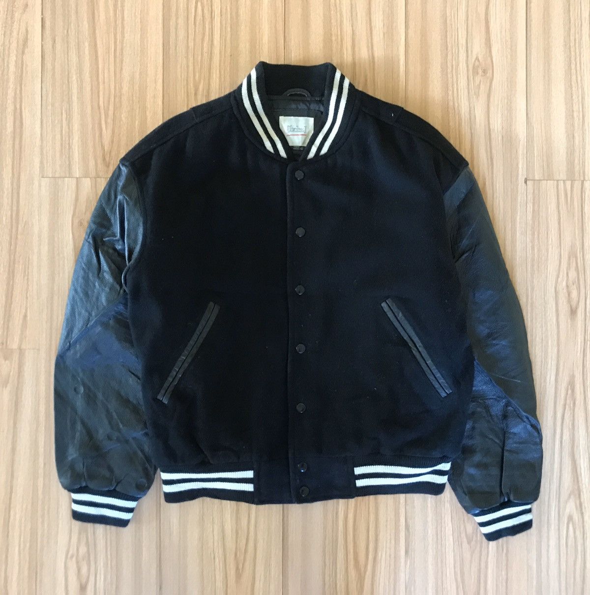 Japanese Brand 🔥IXIZ RIGHT STAFF VARSITY BOMBER JACKET Size US L / EU 52-54 / 3 - 5 Thumbnail