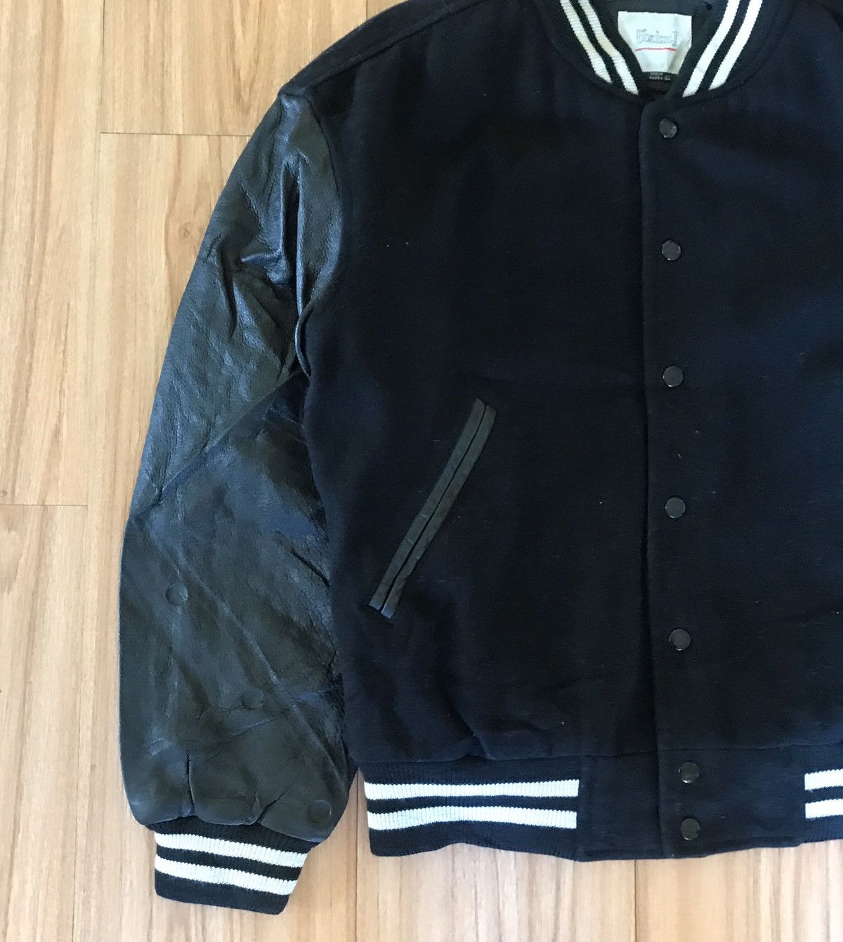 Japanese Brand 🔥IXIZ RIGHT STAFF VARSITY BOMBER JACKET Size US L / EU 52-54 / 3 - 9 Thumbnail