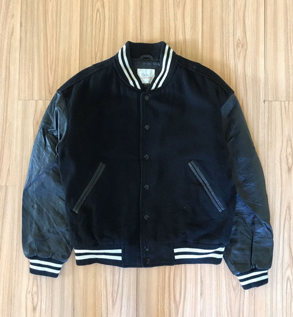 Japanese Brand 🔥IXIZ RIGHT STAFF VARSITY BOMBER JACKET Size US L / EU 52-54 / 3 - 6 Thumbnail
