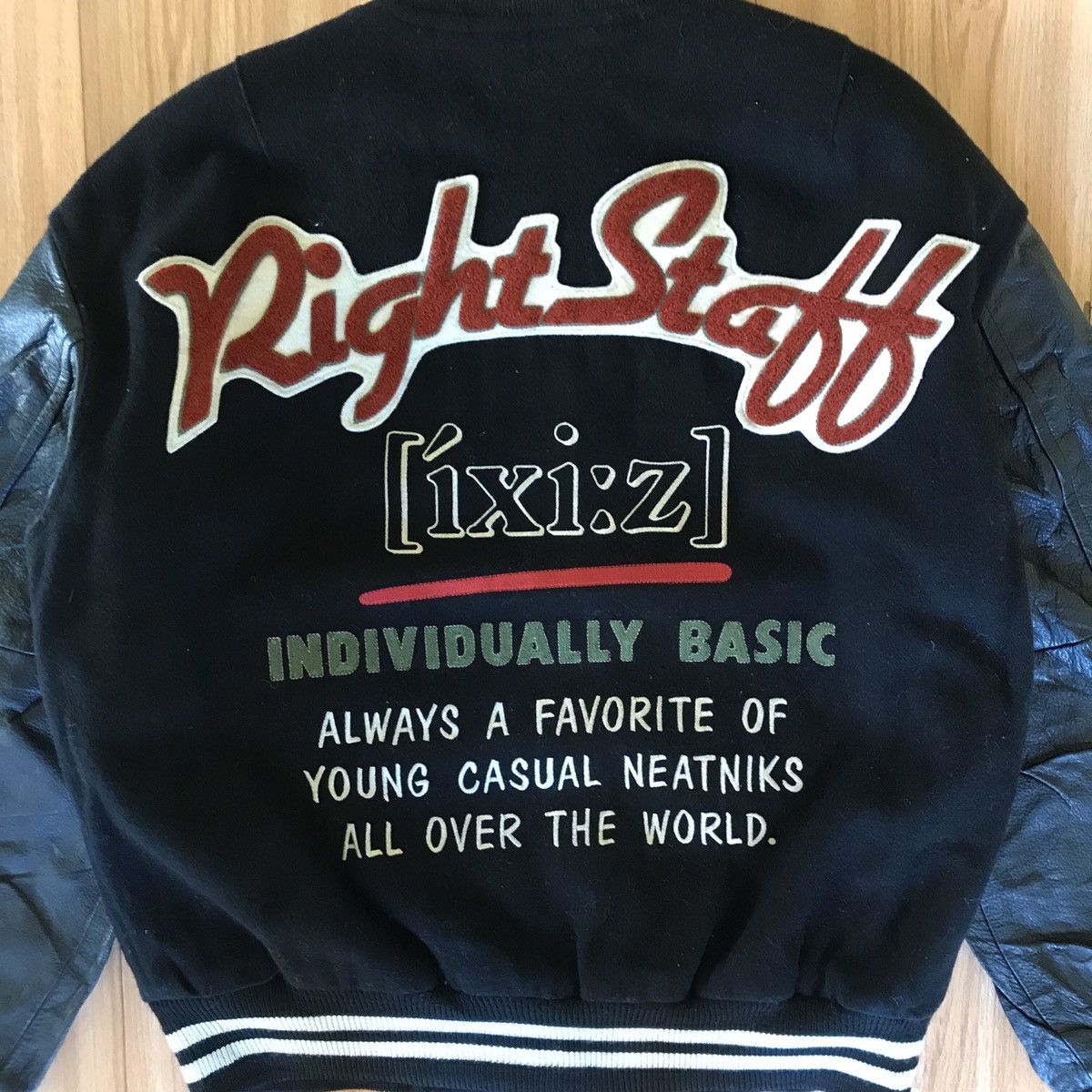 Japanese Brand 🔥IXIZ RIGHT STAFF VARSITY BOMBER JACKET Size US L / EU 52-54 / 3 - 11 Thumbnail