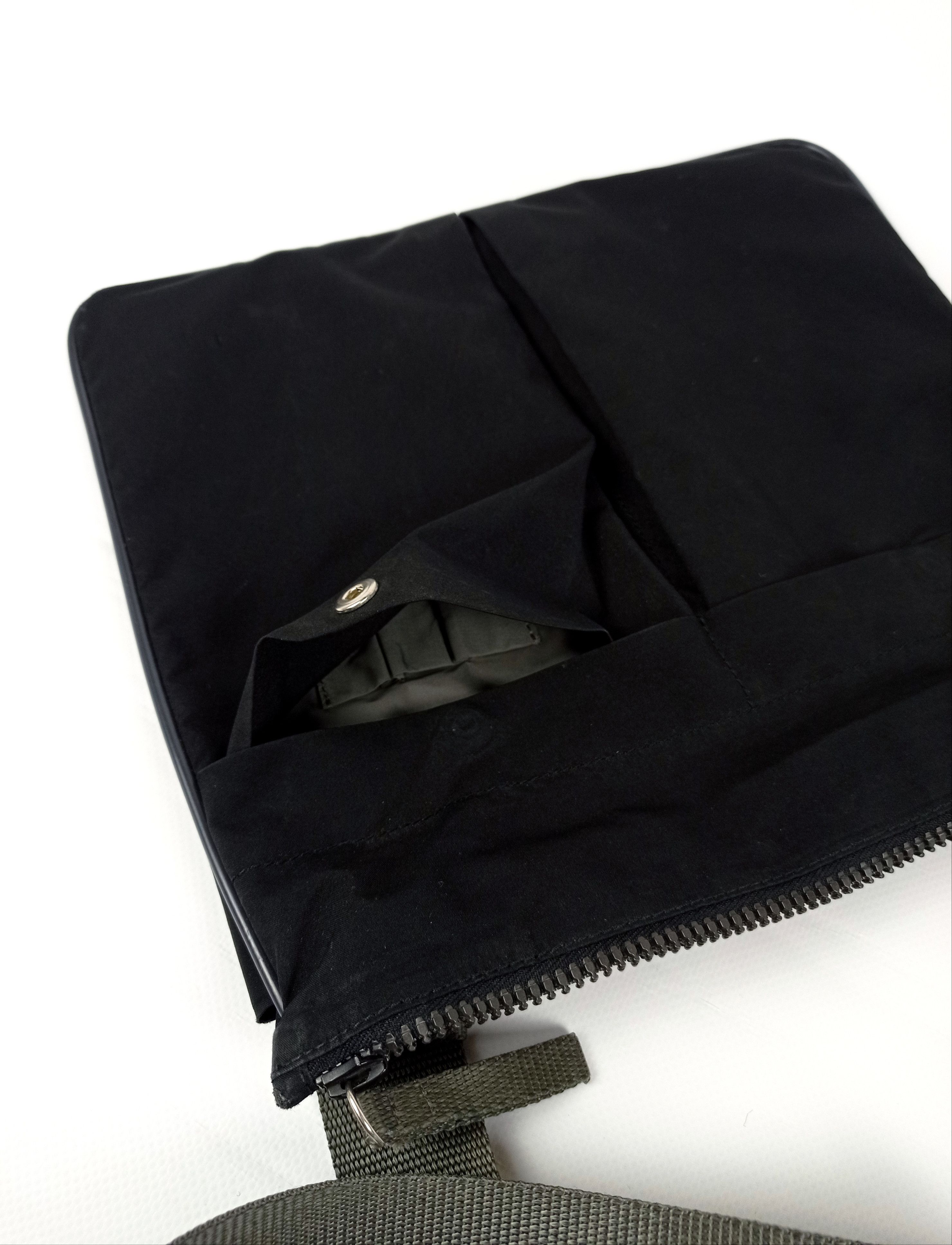 Prada SS2003 Prada “Red Stripe” Shoulder Crossbody Sport Tech Bag Size ONE SIZE - 5 Thumbnail