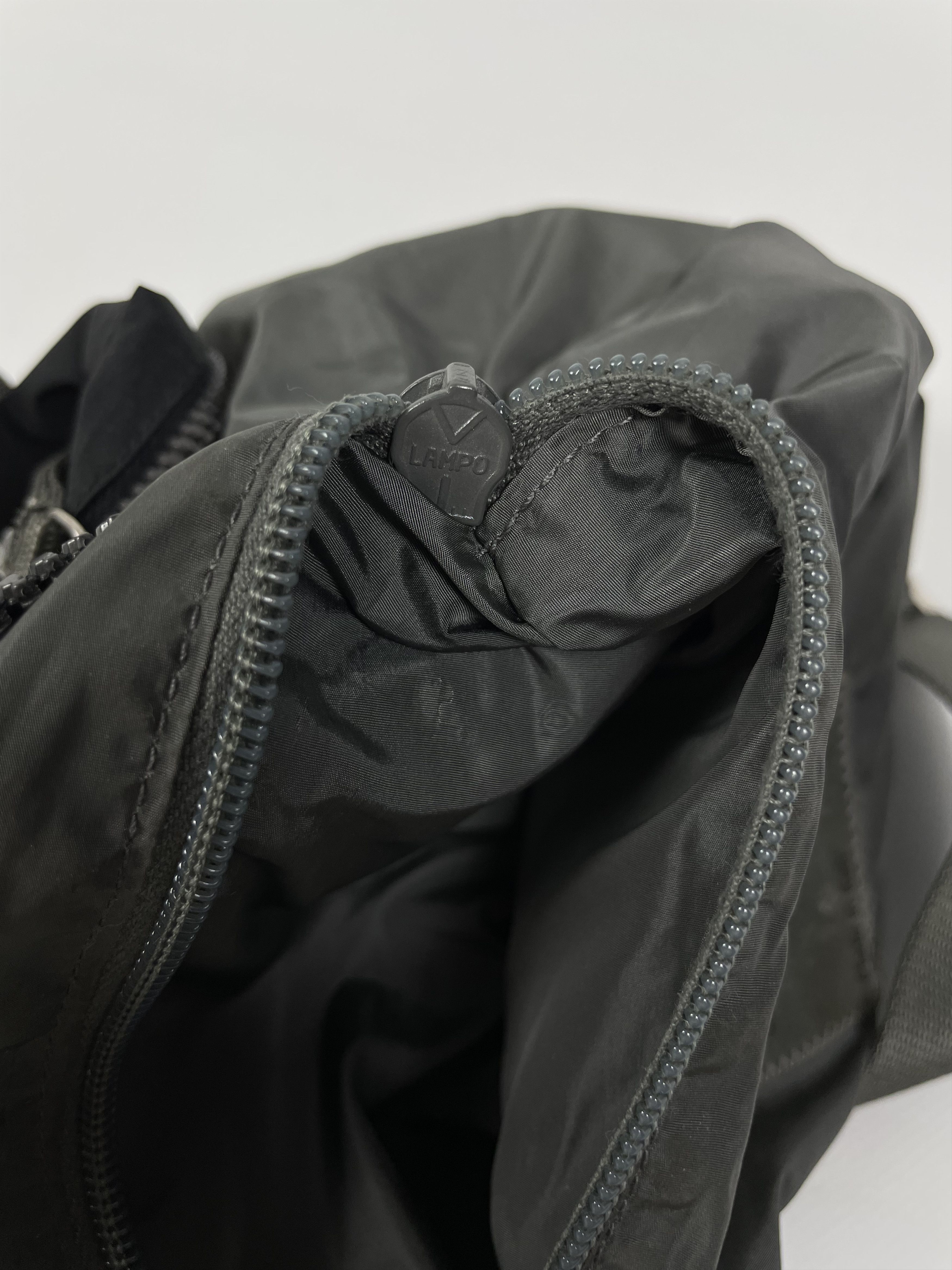 Prada SS2003 Prada “Red Stripe” Shoulder Crossbody Sport Tech Bag Size ONE SIZE - 13 Thumbnail