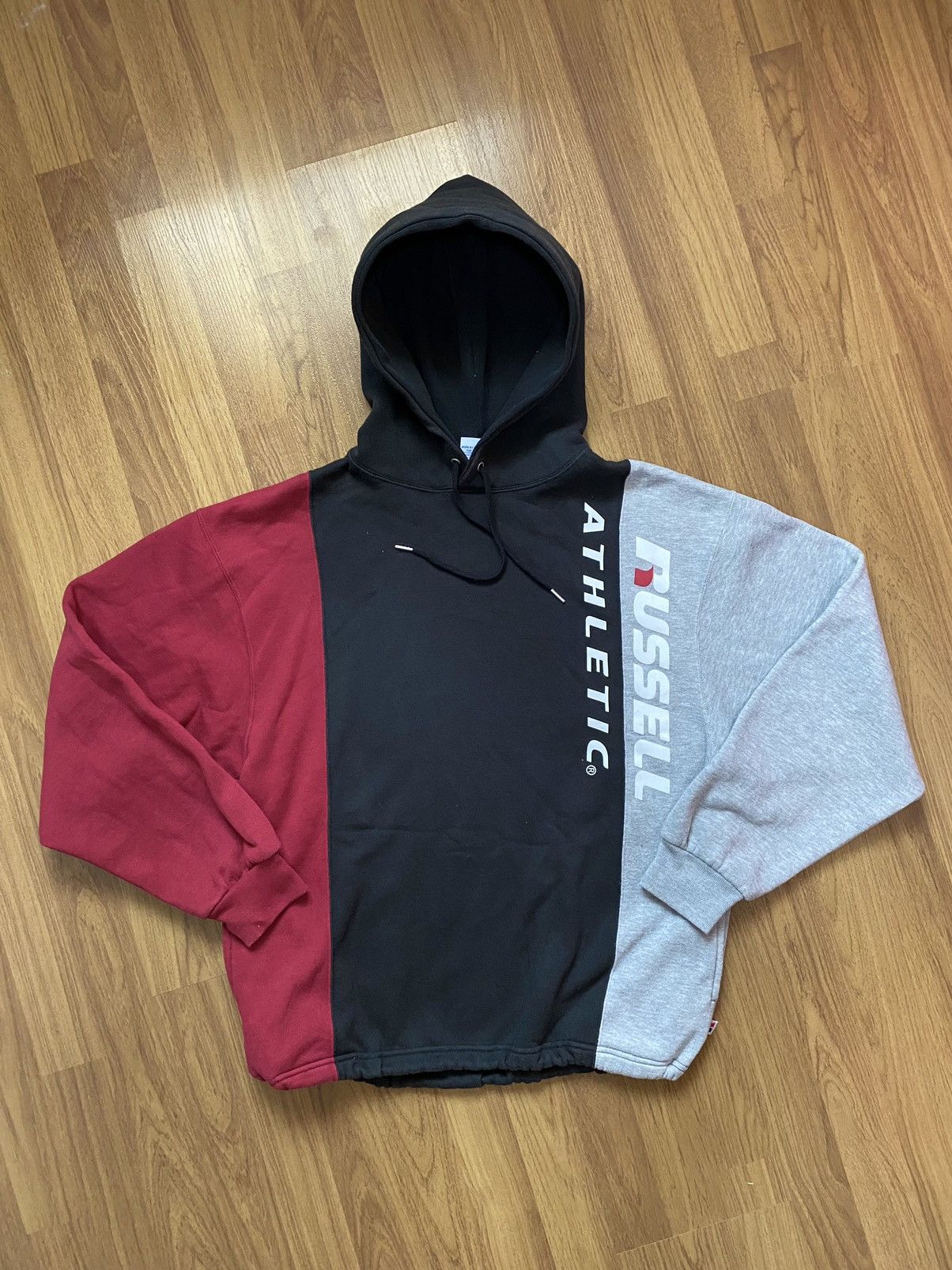 Russell Athletic Vintage Russell Athletic Hoodie Size US L / EU 52-54 / 3 - 1 Thumbnail