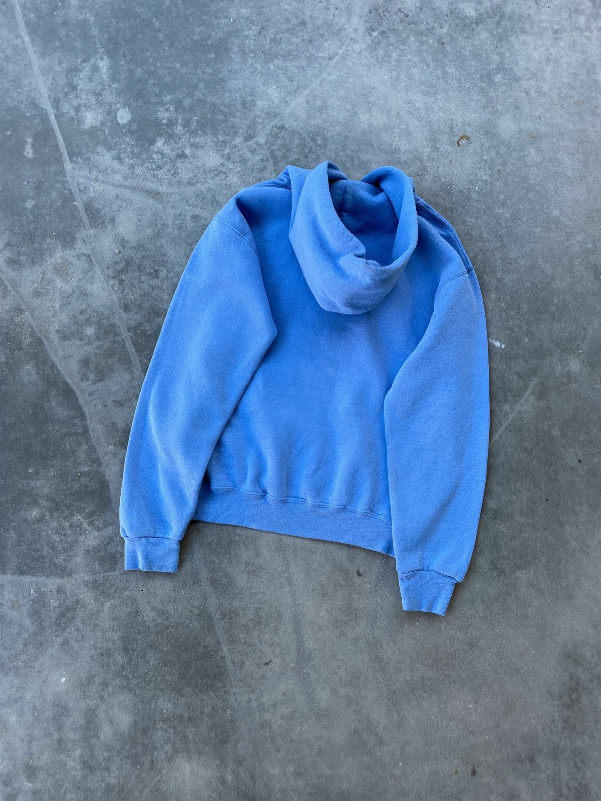 Russell Athletic × Vintage Vintage 90's Russell Light Blue Pullover Hoodie Size US S / EU 44-46 / 1 - 3 Thumbnail