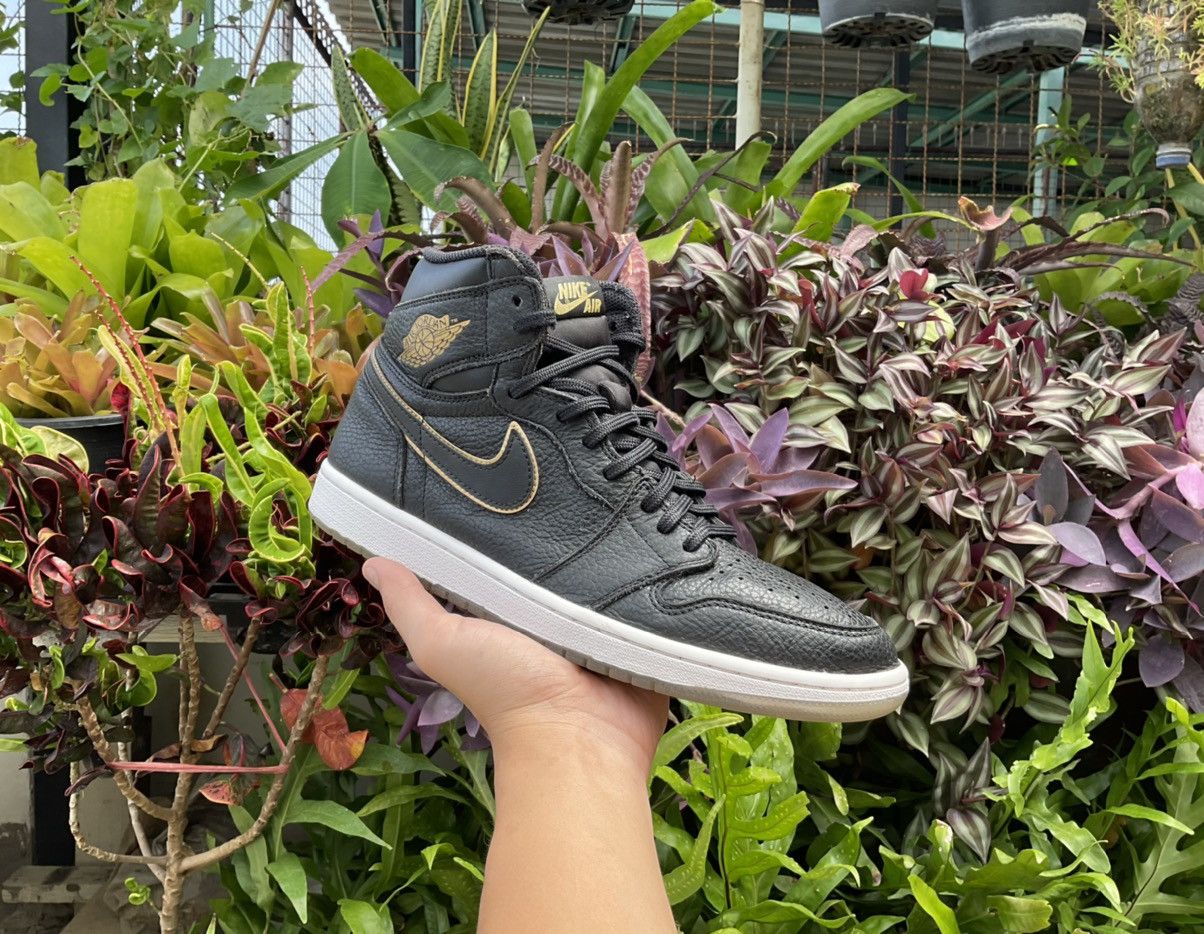 Jordan Brand × Nike ? Air Jordan 1 Retro High OG City of Flight 