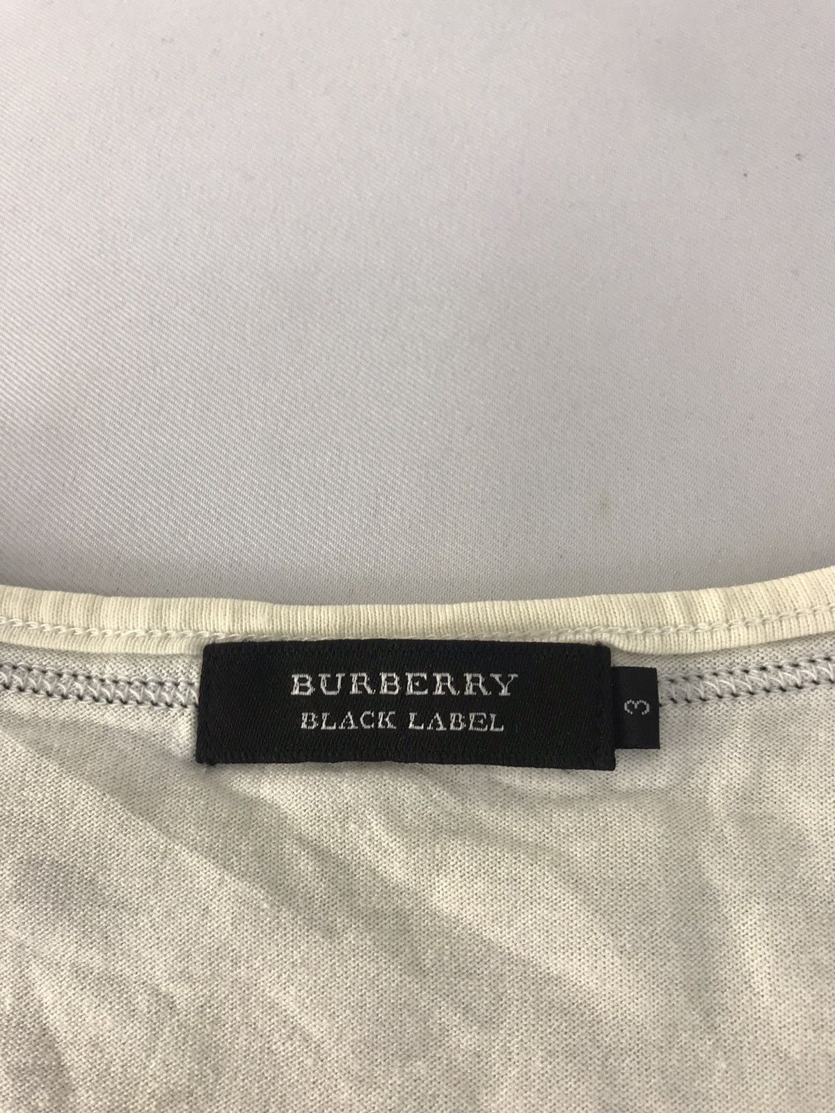 Burberry Burberry Black Label London Button V Neck Simple T-shirt Tee Size L / US 10 / IT 46 - 4 Thumbnail