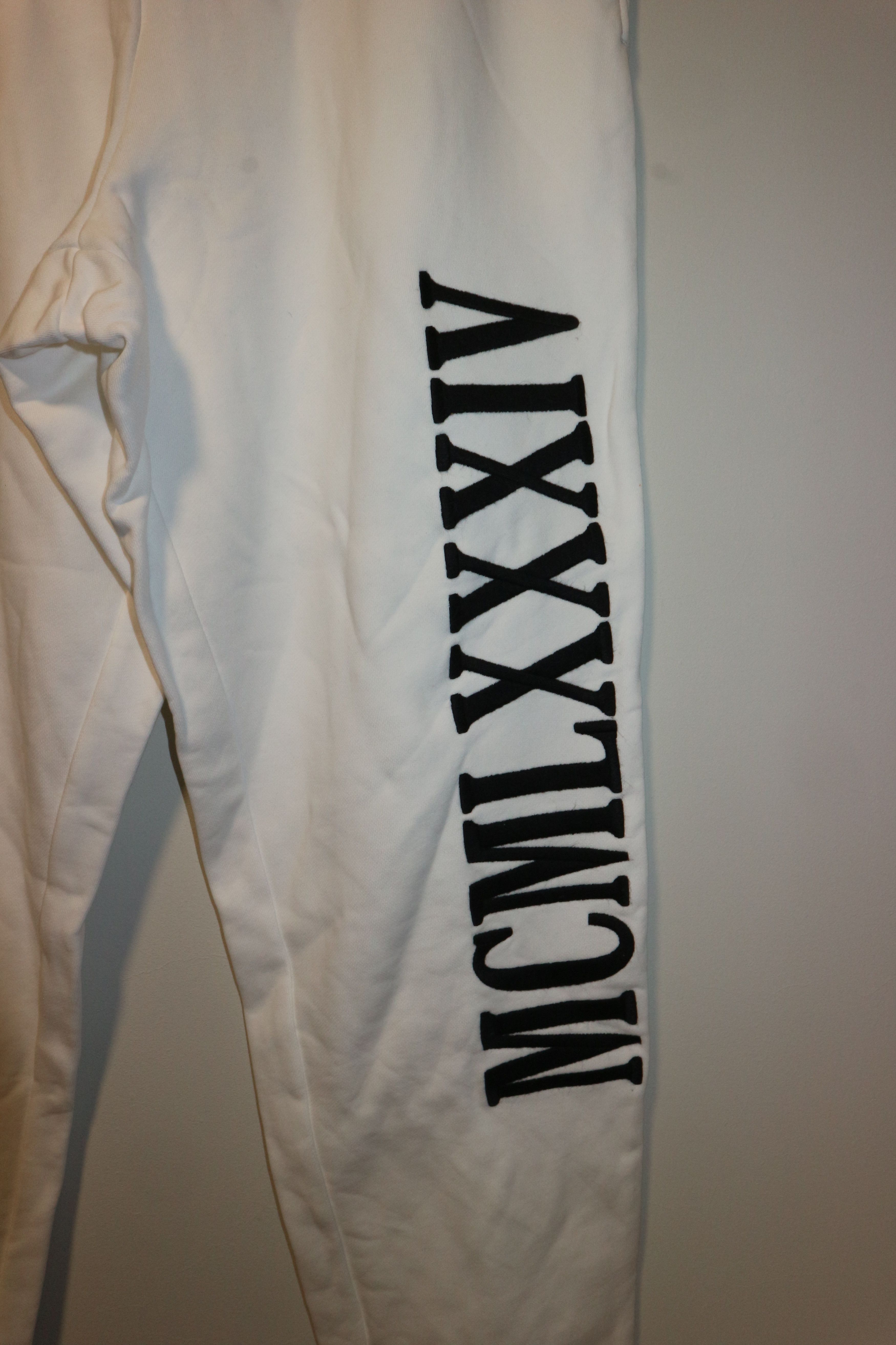 Moschino Embroidered logo sweatpants Size US 36 / EU 52 - 2 Thumbnail